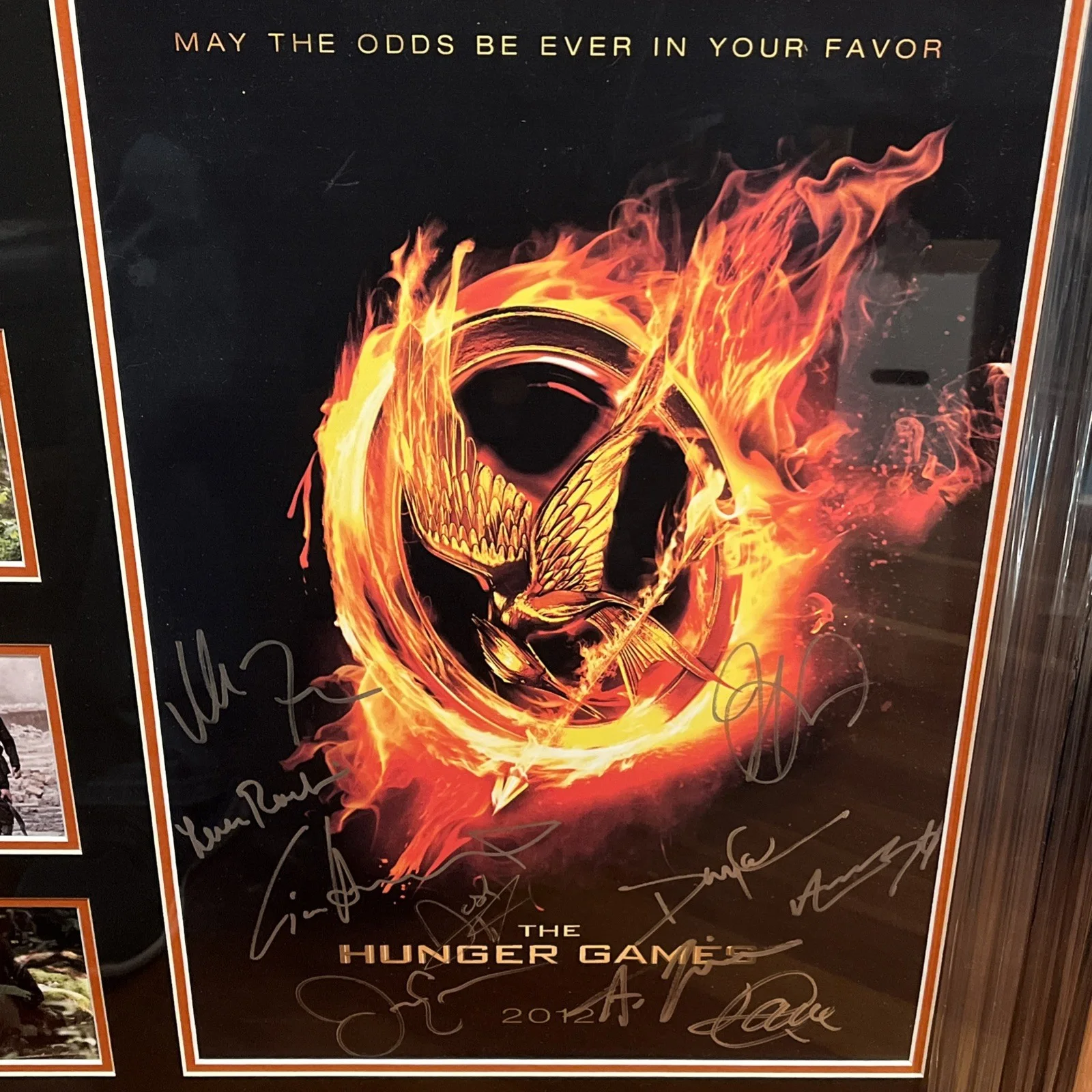 Jennifer Lawrence Josh Hutcherson Liam Hemsworth — Hunger Games Jennifer Lawrence 11 Cast Members Autographs & collage 27”x32” JSA, изображение 2