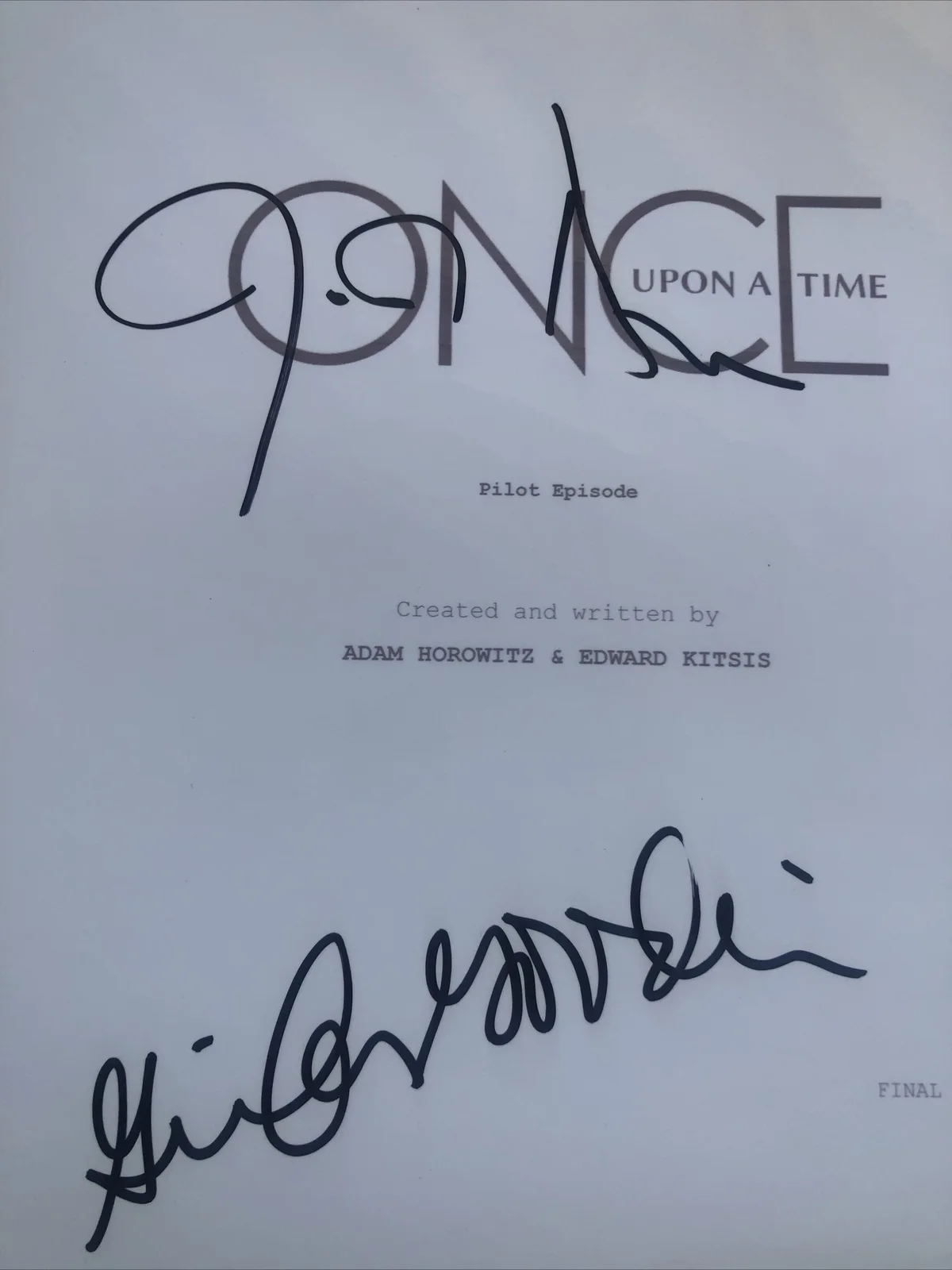 Josh Dallas Giniffer Goodwin — Ginnifer Goodwin Josh Dallas Signed Once Upon A Time Pilot Script Disney Auto, image 2