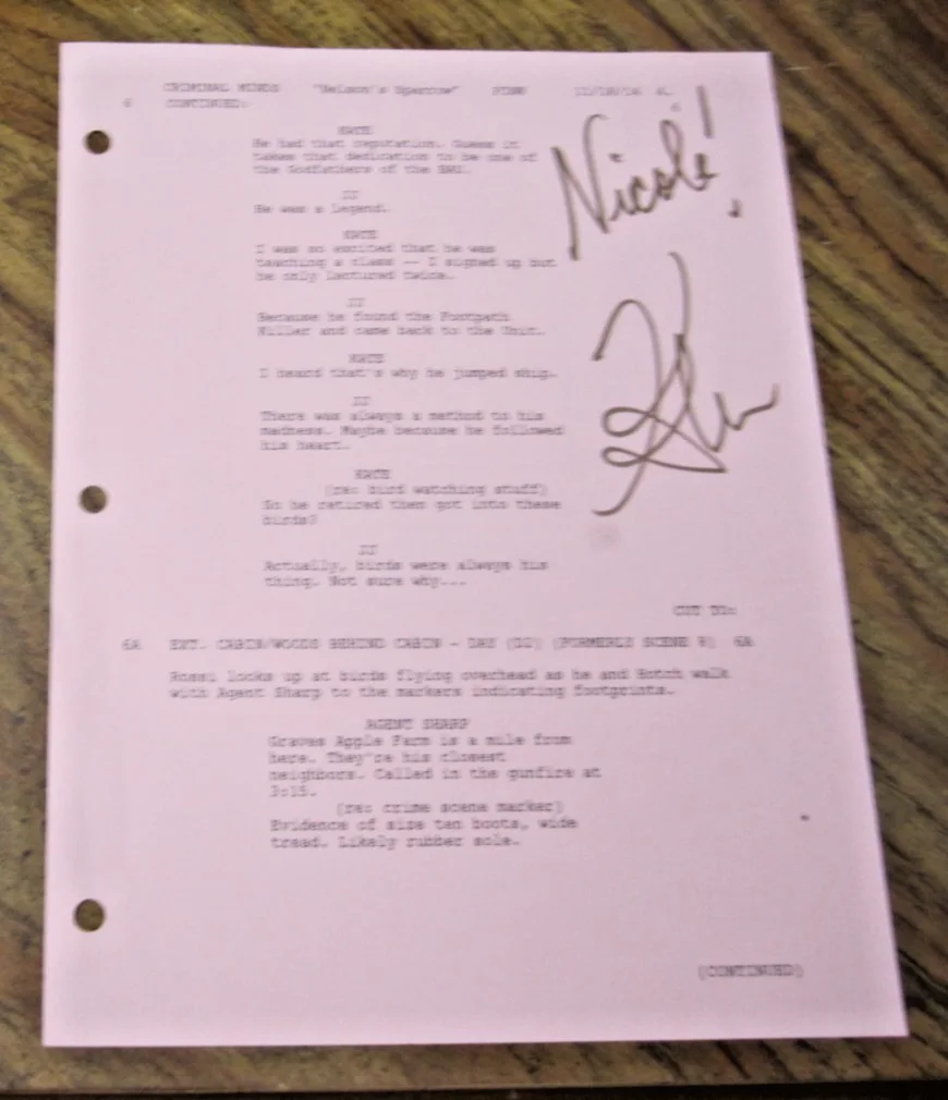 Kirsten Vangsness — Kirsten Vangsness Signed 8.5X11 Script Page "Criminal Minds" Penelope Garcia