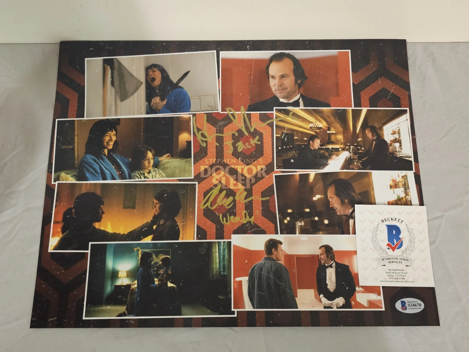 Henry Thomas — Doctor Sleep Signed 11x14 Henry Thomas Alex Essoe The Shining Beckett BAS Horror