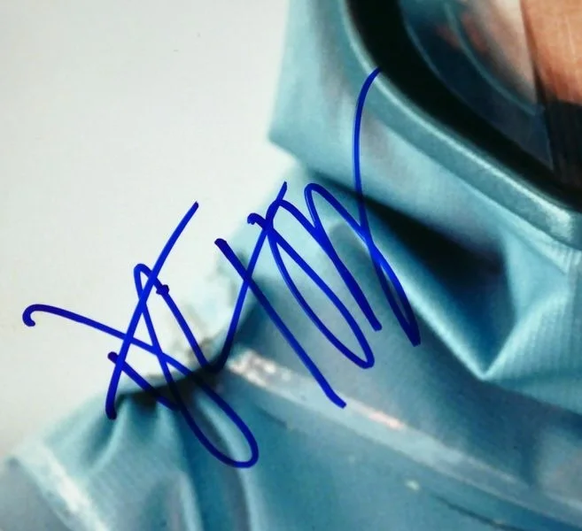 Dustin Hoffman — DUSTIN HOFFMAN SIGNED COLONEL SAM DANIELS "OUTBREAK" 8 x 10 PHOTO ACOA, image 3