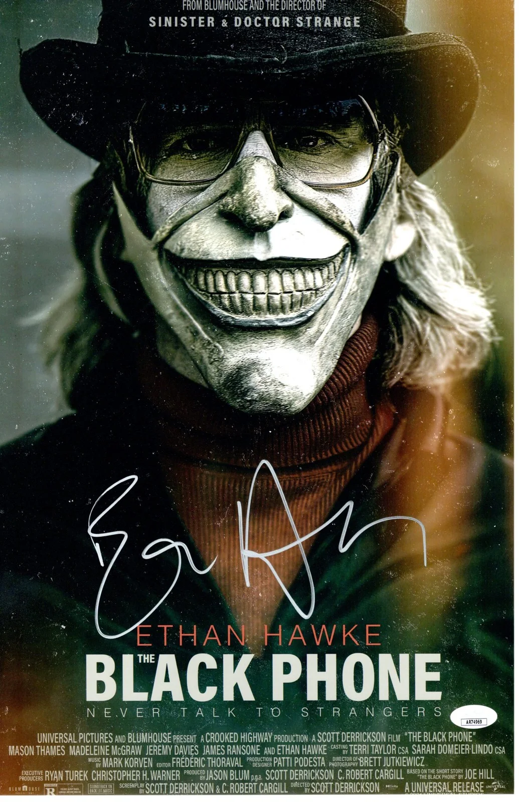 Ethan Hawke — Ethan Hawke signed 11x17 Poster The Grabber The Black Phone JSA Authentication