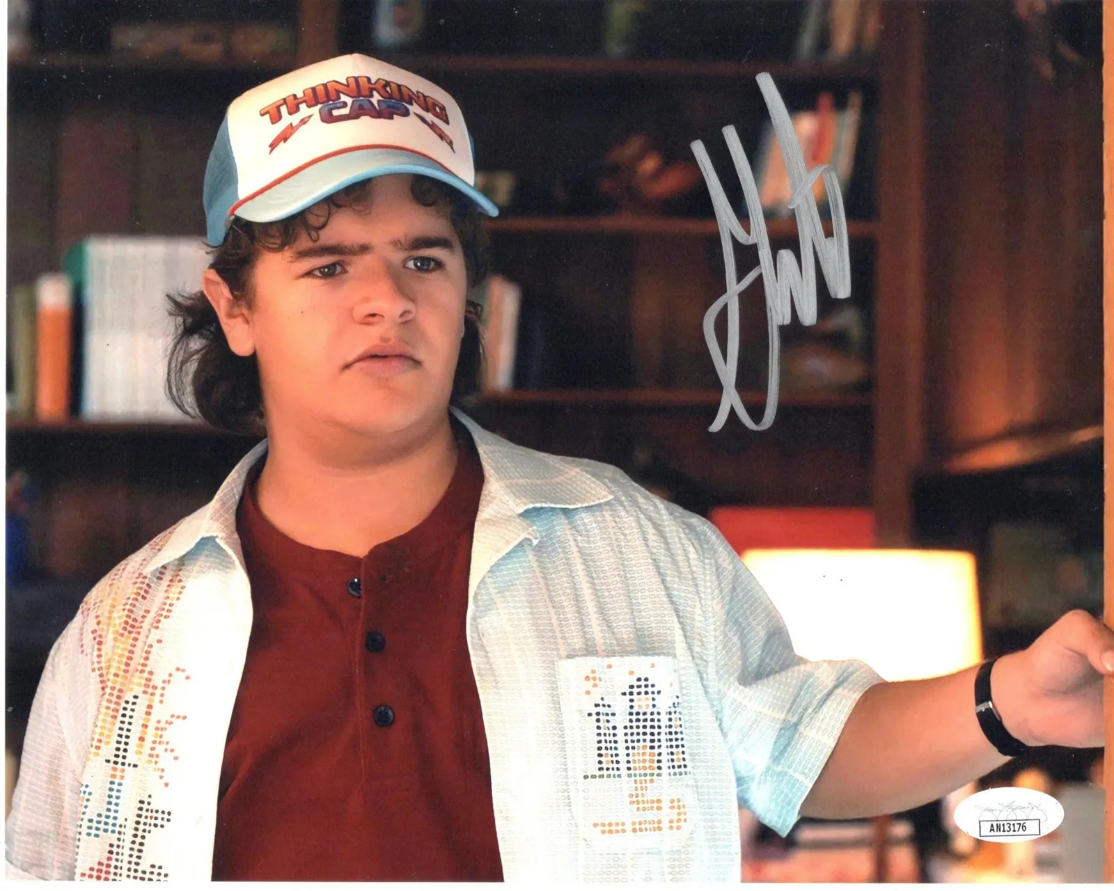 Gaten Matarazzo — Gaten Matarazzo signed 8x10 Photo Dustin Henderson Stranger Things 4 JSA