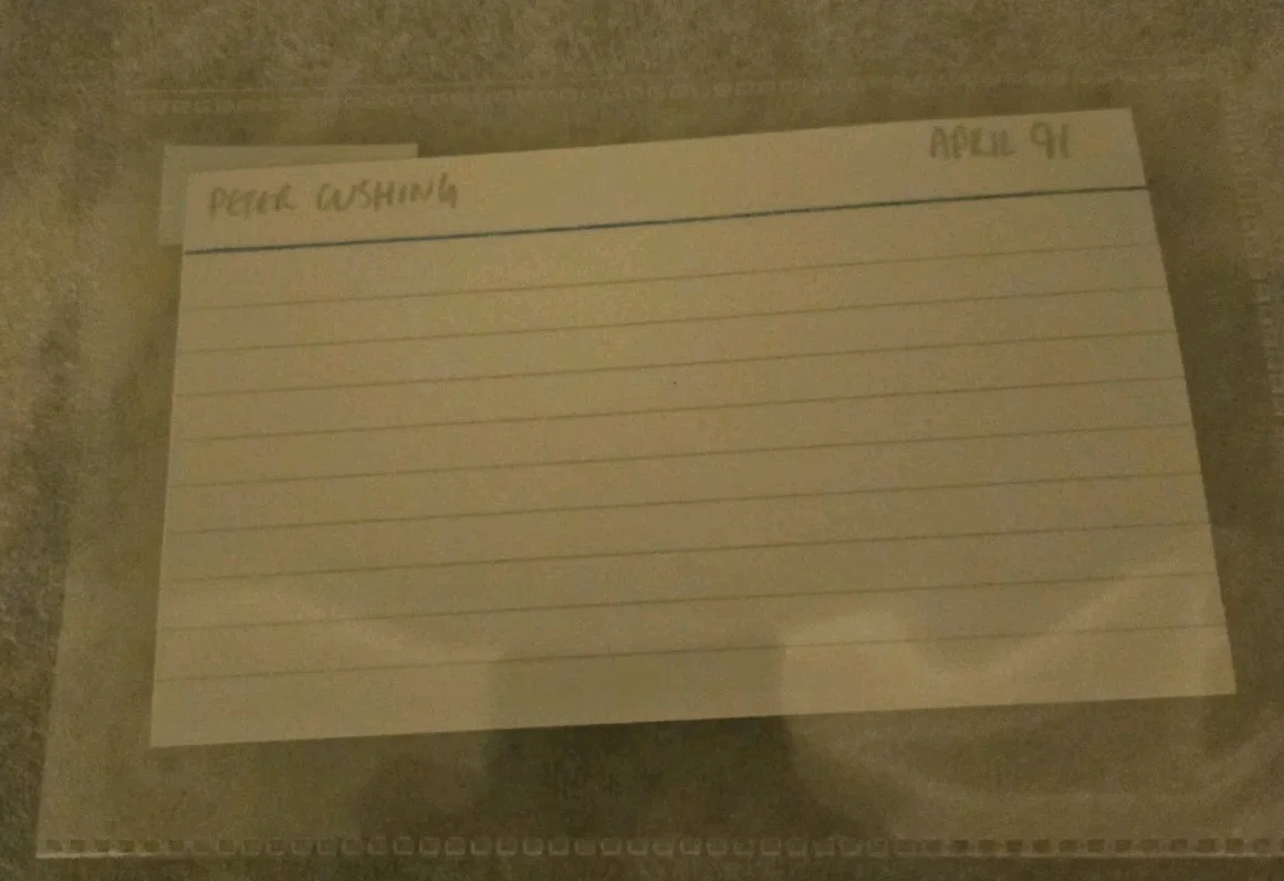 PETER CUSHING — HAMMER HORROR PETER CUSHING AMICUS FILM STAR ORIG VINTAGE SIGNED INDEX CARD, изображение 2