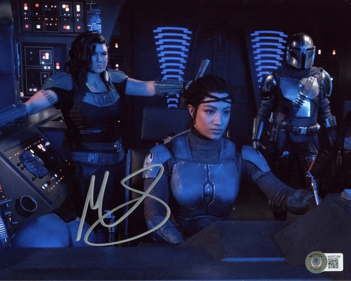 MERCEDES VERNADO — The Mandalorian Mercedes Varnado Koska Reeves Sasha Banks Signed 8x10 Photo BAS