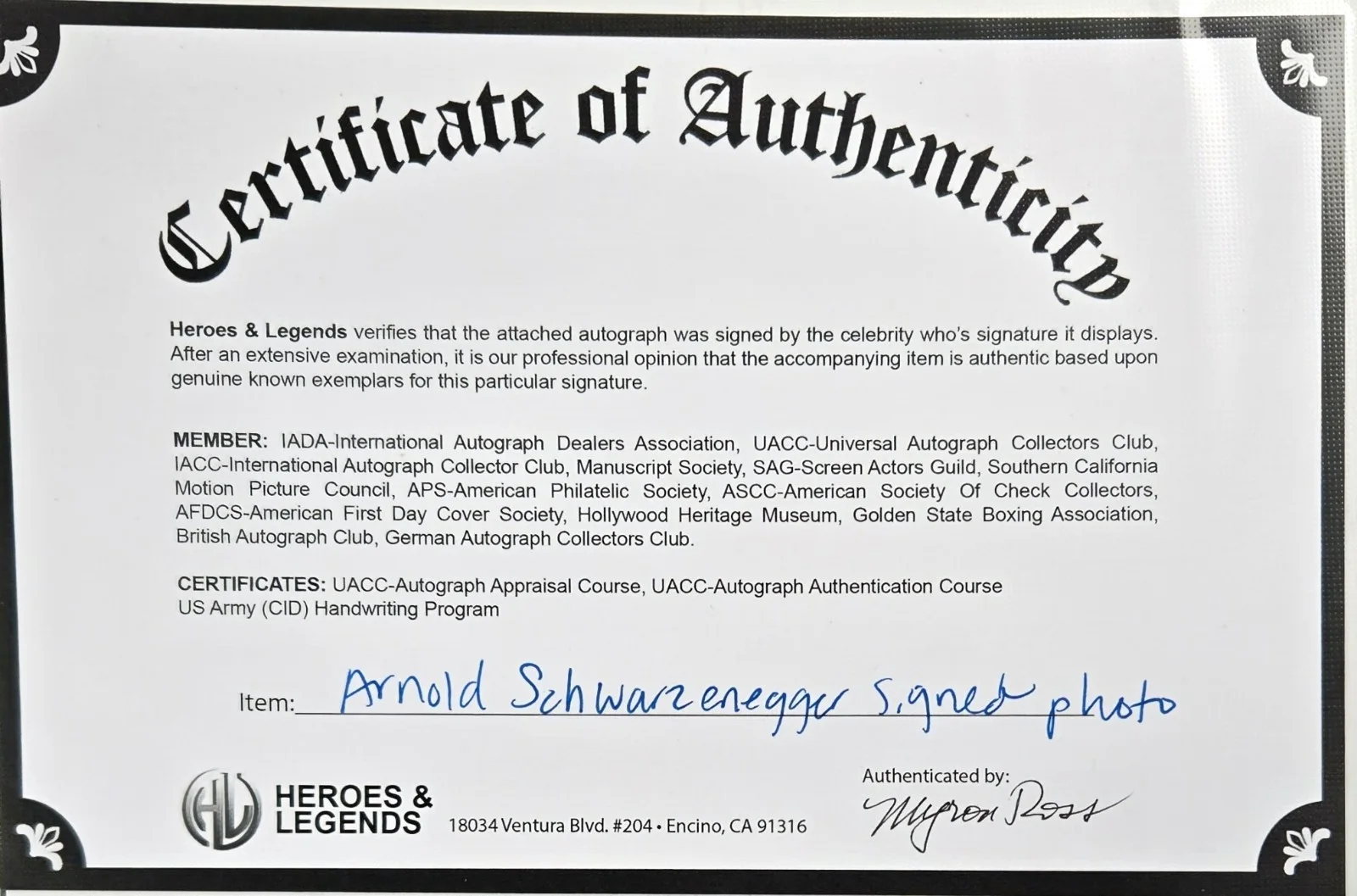 Arnold Schwarzenegger — SIGNED Arnold Schwarzenegger 8x10 Photo Autographed w COA, image 2