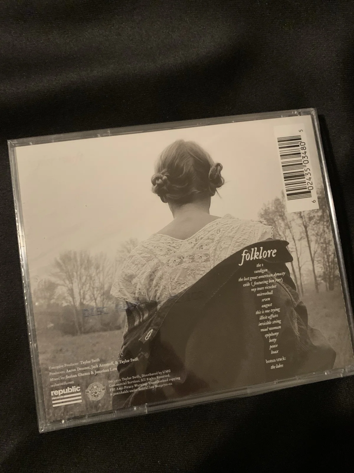 Taylor Swift Signed Folklore CD Autographed and Sealed New, image 2