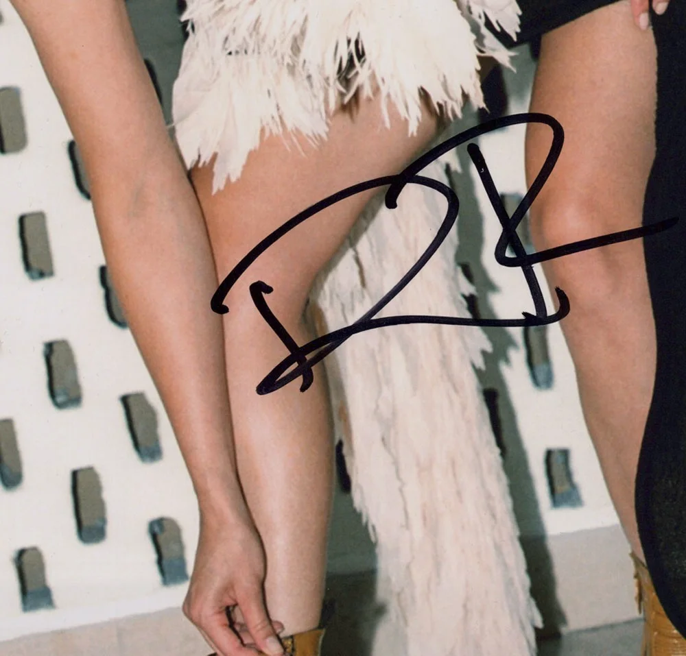 Renate Reinsve — Renate Reinsve signed Auto 8x10 Photo EXACT PROOF c SEXY Sentimental Value COA, изображение 4