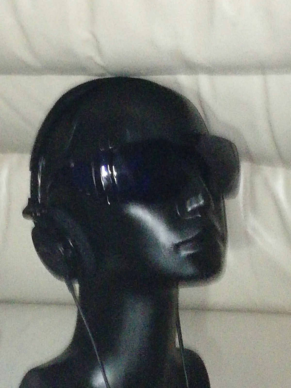 TRON DAFT PUNK DJ DARK BLUE DJ SUN GLASSES AND CASE COLLECTABLE LEGACY, изображение 2