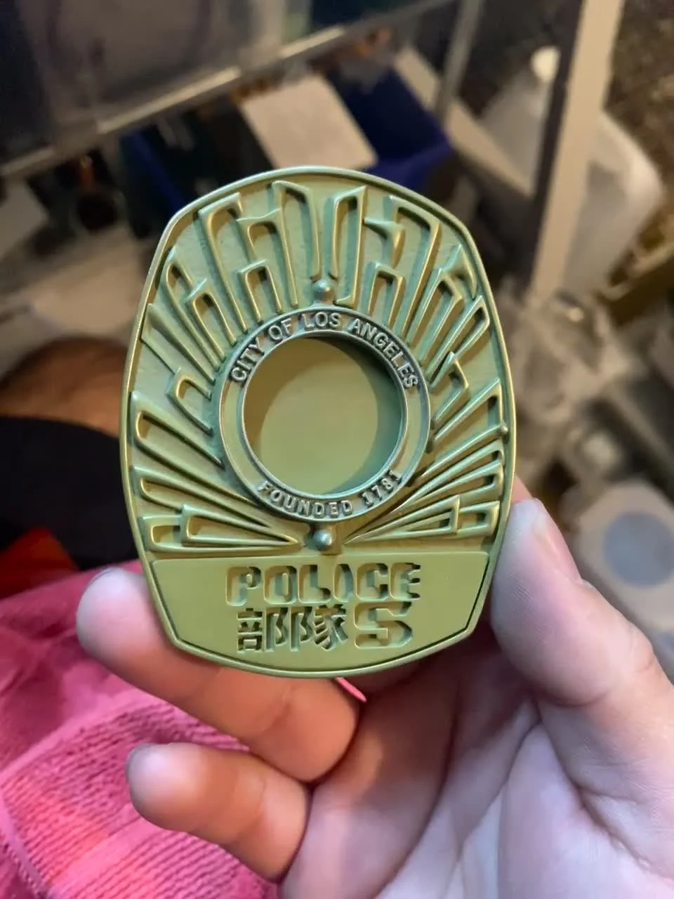 Cold Cast Bladerunner Resin Badge Fanmade Replica, image 2
