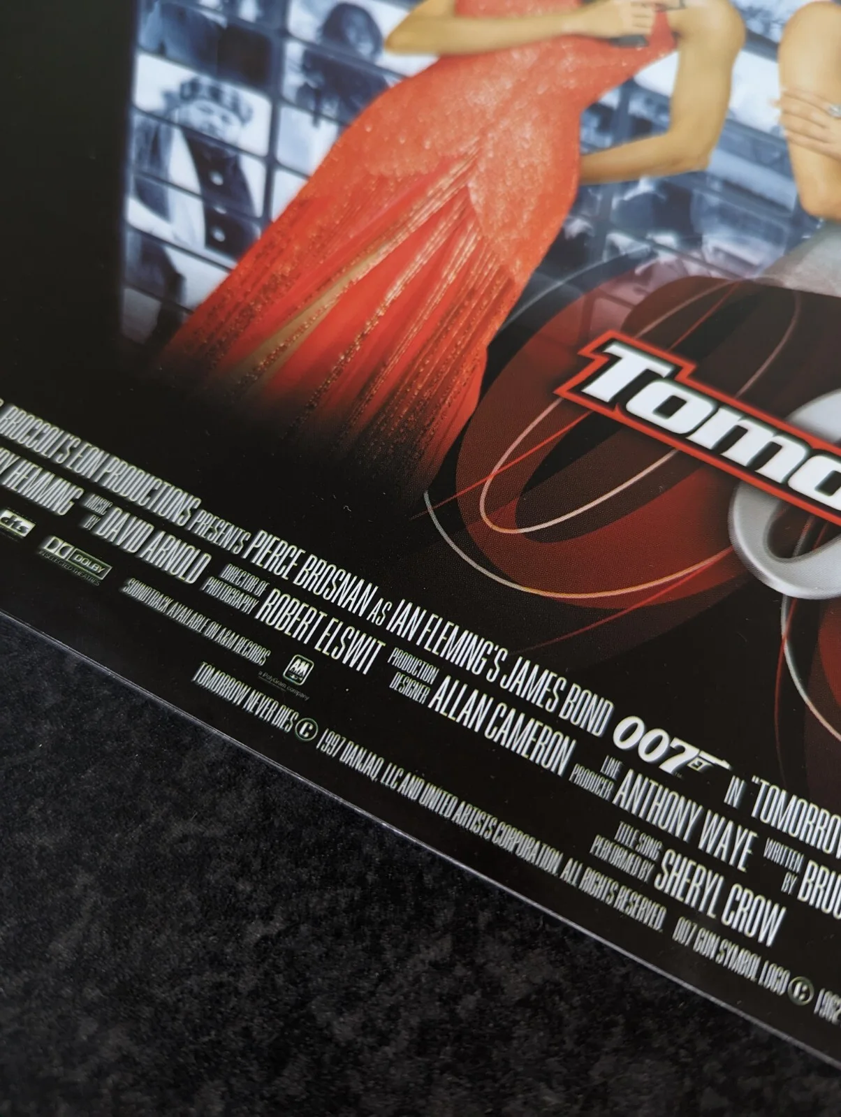 TOMORROW NEVER DIES 1997 ORIGINAL UK MINI CINEMA MOVIE MAIN POSTER 12"x16", изображение 5