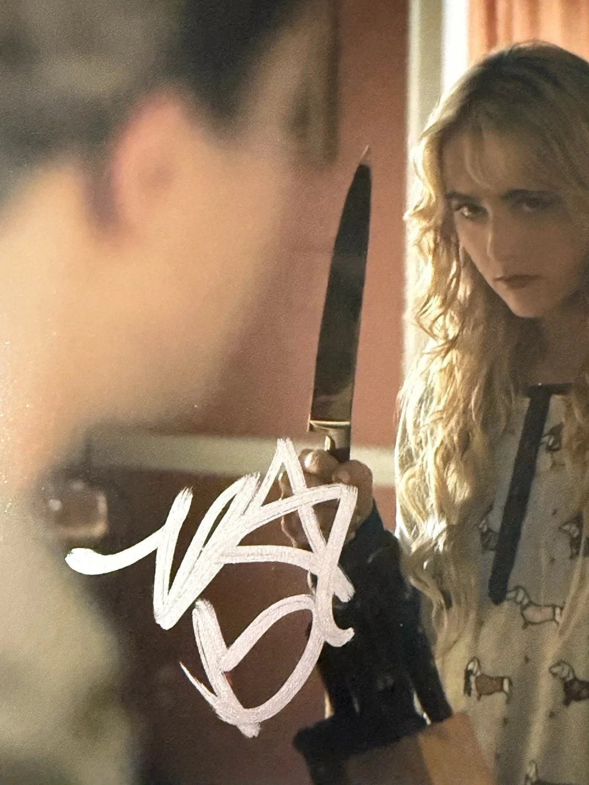 Kathryn Newton — KATHRYN NEWTON SIGNED FREAKY AUTOGRAPH 8x10 PHOTO JSA CE43891, изображение 2