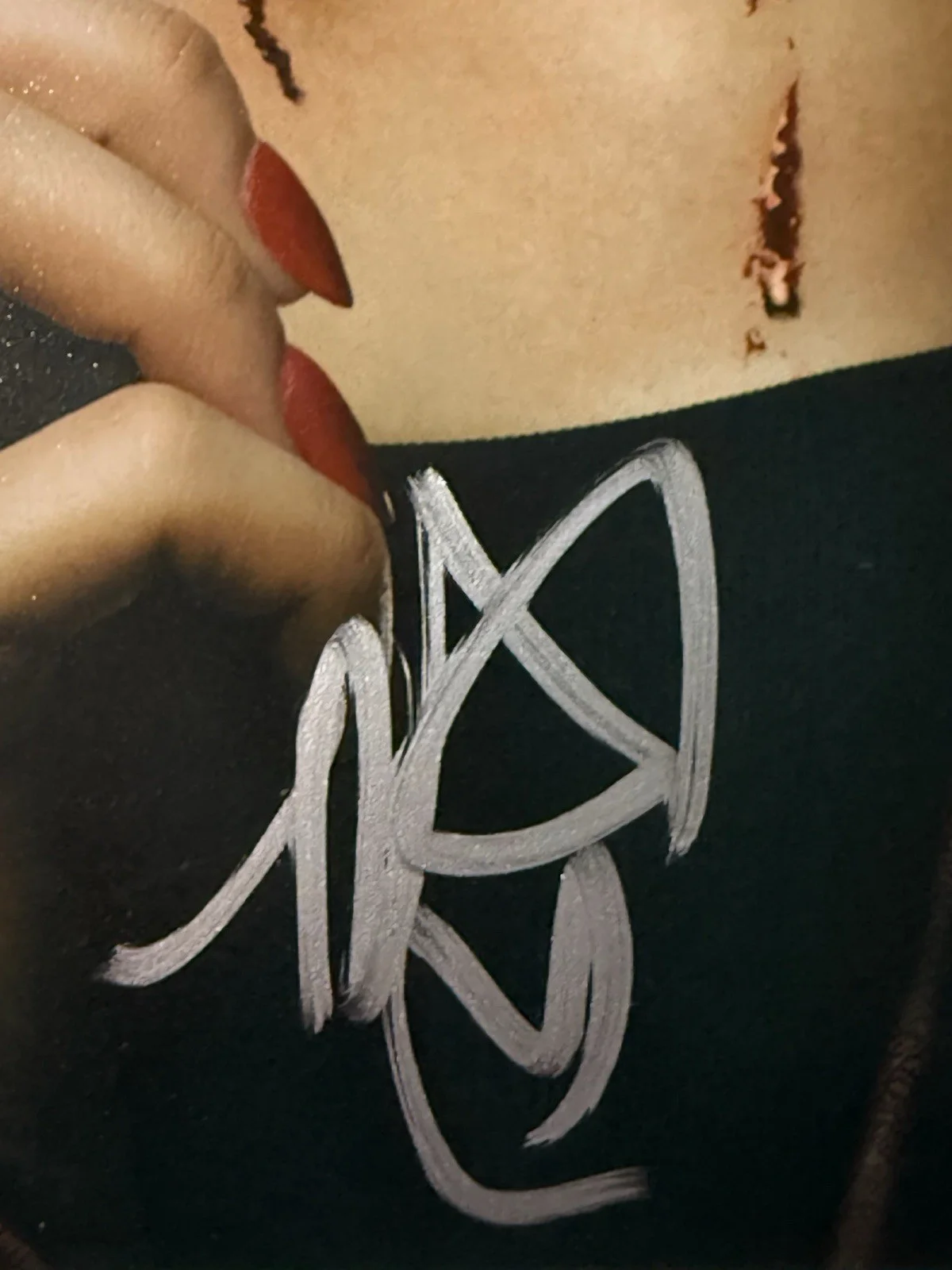 Kathryn Newton — KATHRYN NEWTON SIGNED FREAKY AUTOGRAPH 8x10 PHOTO JSA CE43888, изображение 3