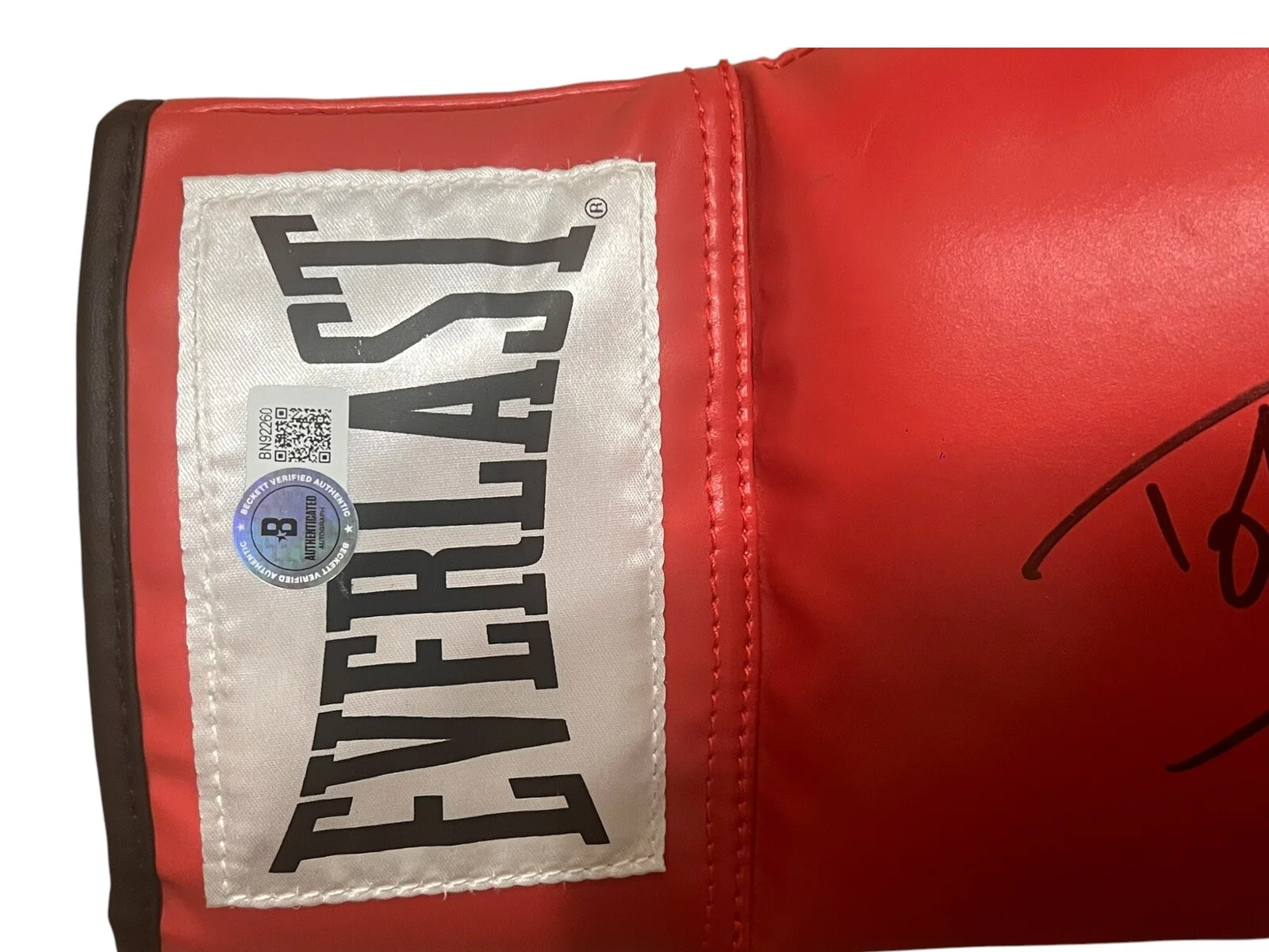 Dolph Lundgren — DOLPH LUNDGREN SIGNED EVERLAST BOXING RIGHT GLOVE DRAGO INSCRIPTION BECKETT COA, изображение 3