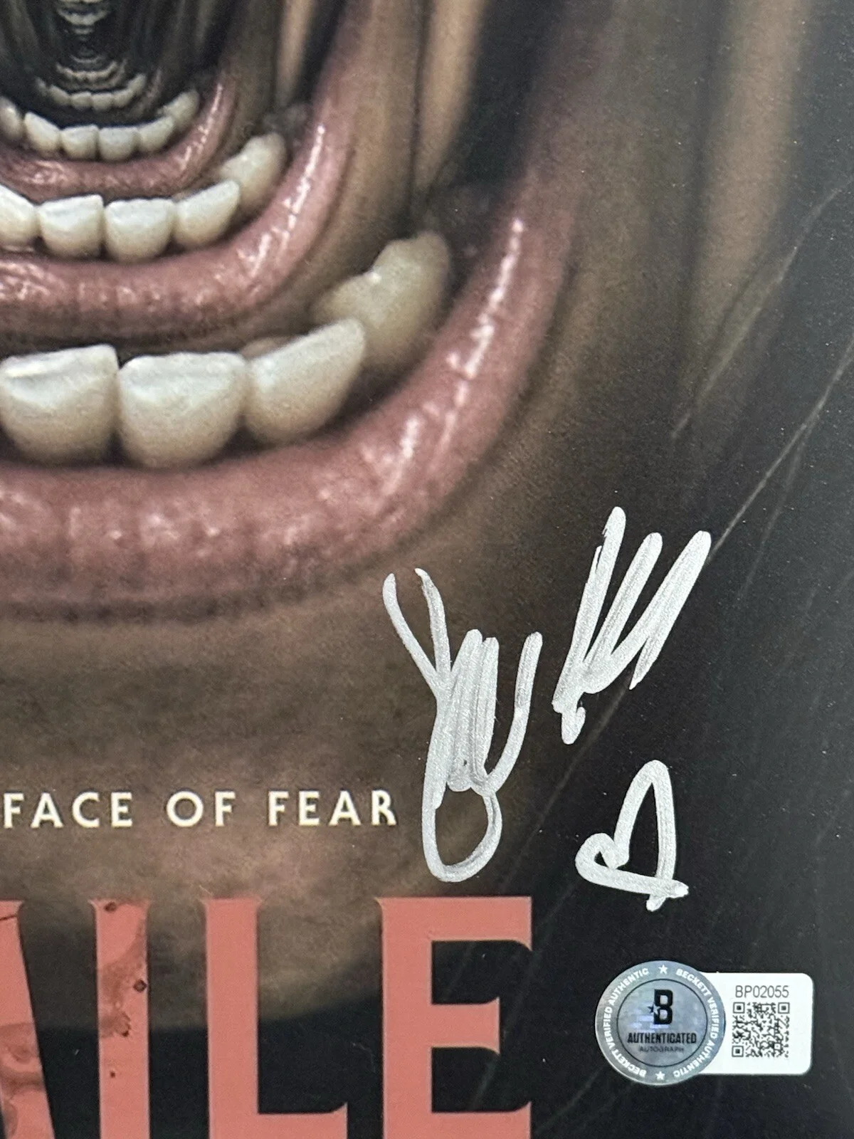 Sosie Bacon — SOSIE BACON SIGNED 'SMILE' 8x10 PHOTO HORROR MOVIE BECKETT COA BAS, изображение 2