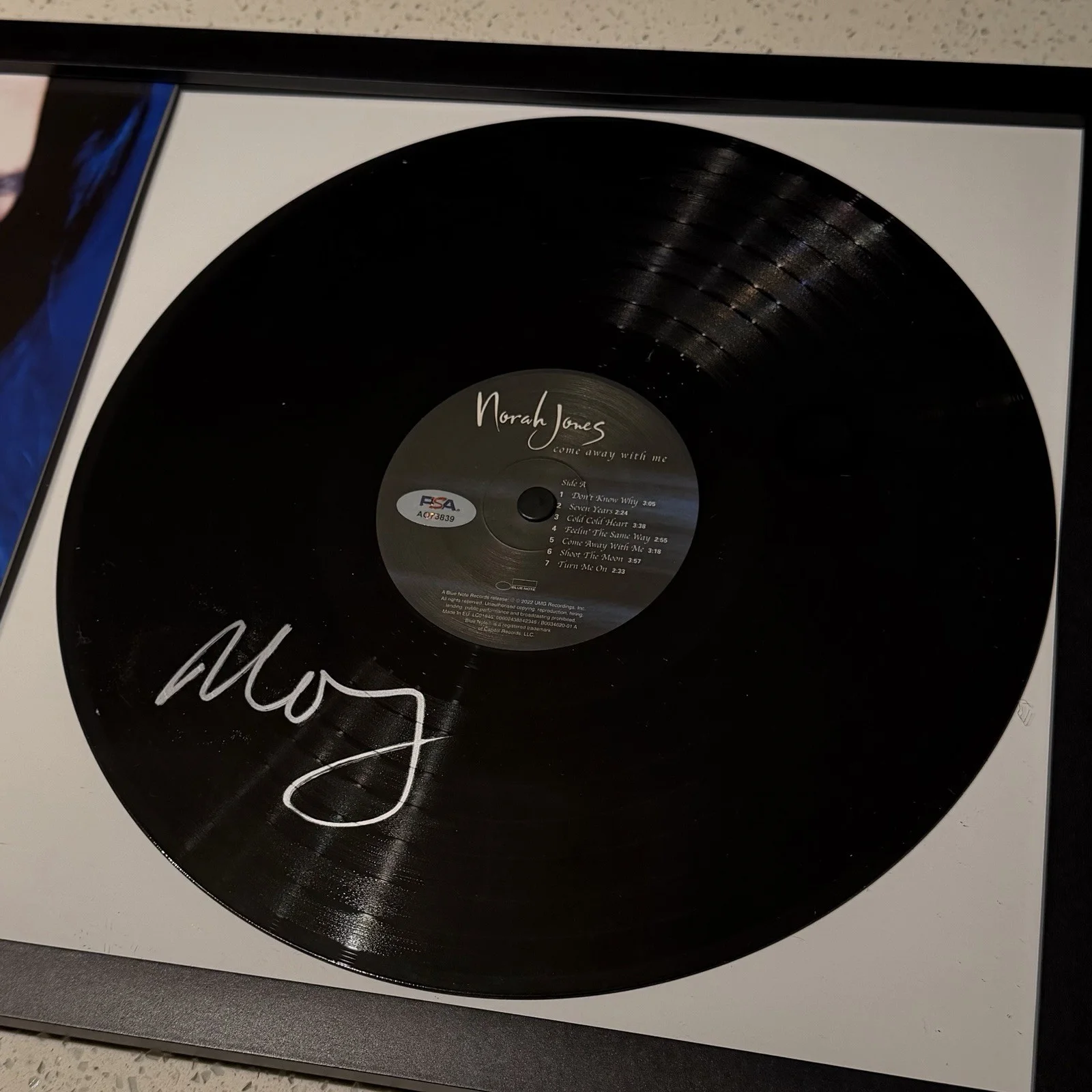 NORAH JONES SIGNED COME AWAY WITH ME VINYL ALBUM LP AUTOGRAPH FRAMED PSA COA, изображение 2