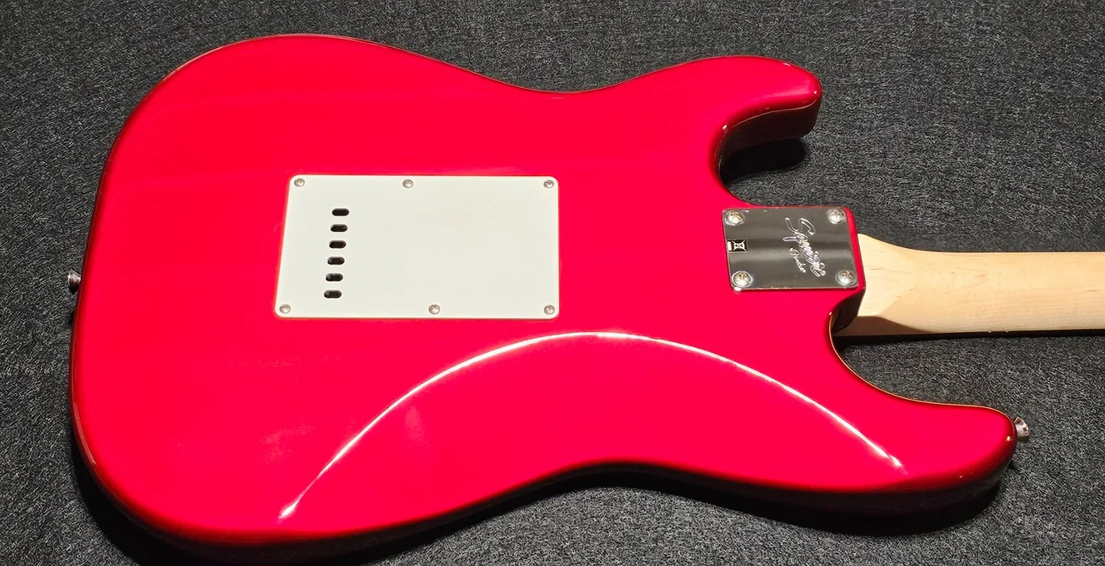 Fender Autographed by Buddy Guy Squire Strat Affinity W/COA & Guitar Strap, image 4