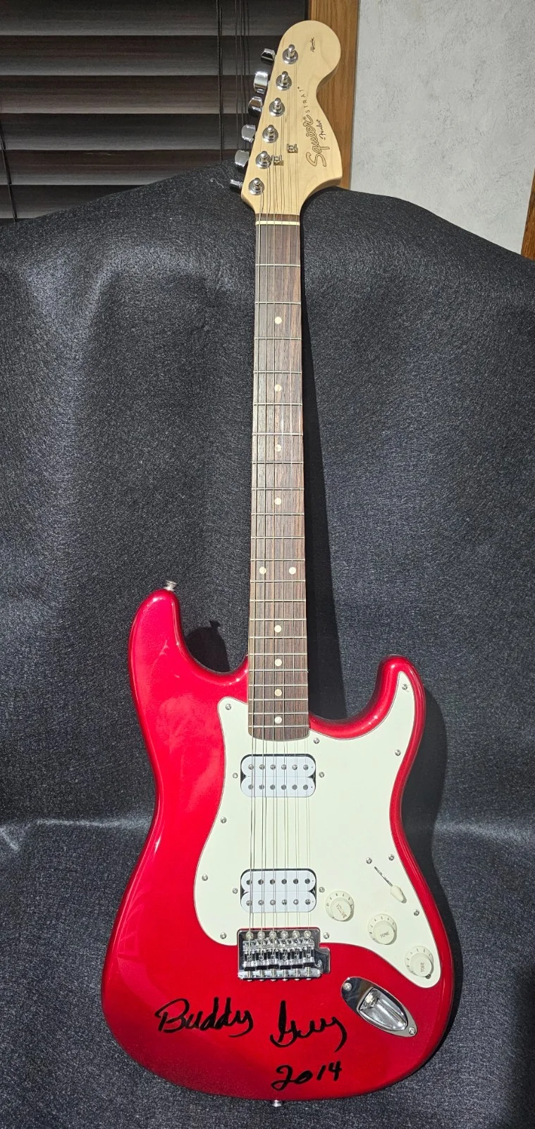 Fender Autographed by Buddy Guy Squire Strat Affinity W/COA & Guitar Strap, image 5