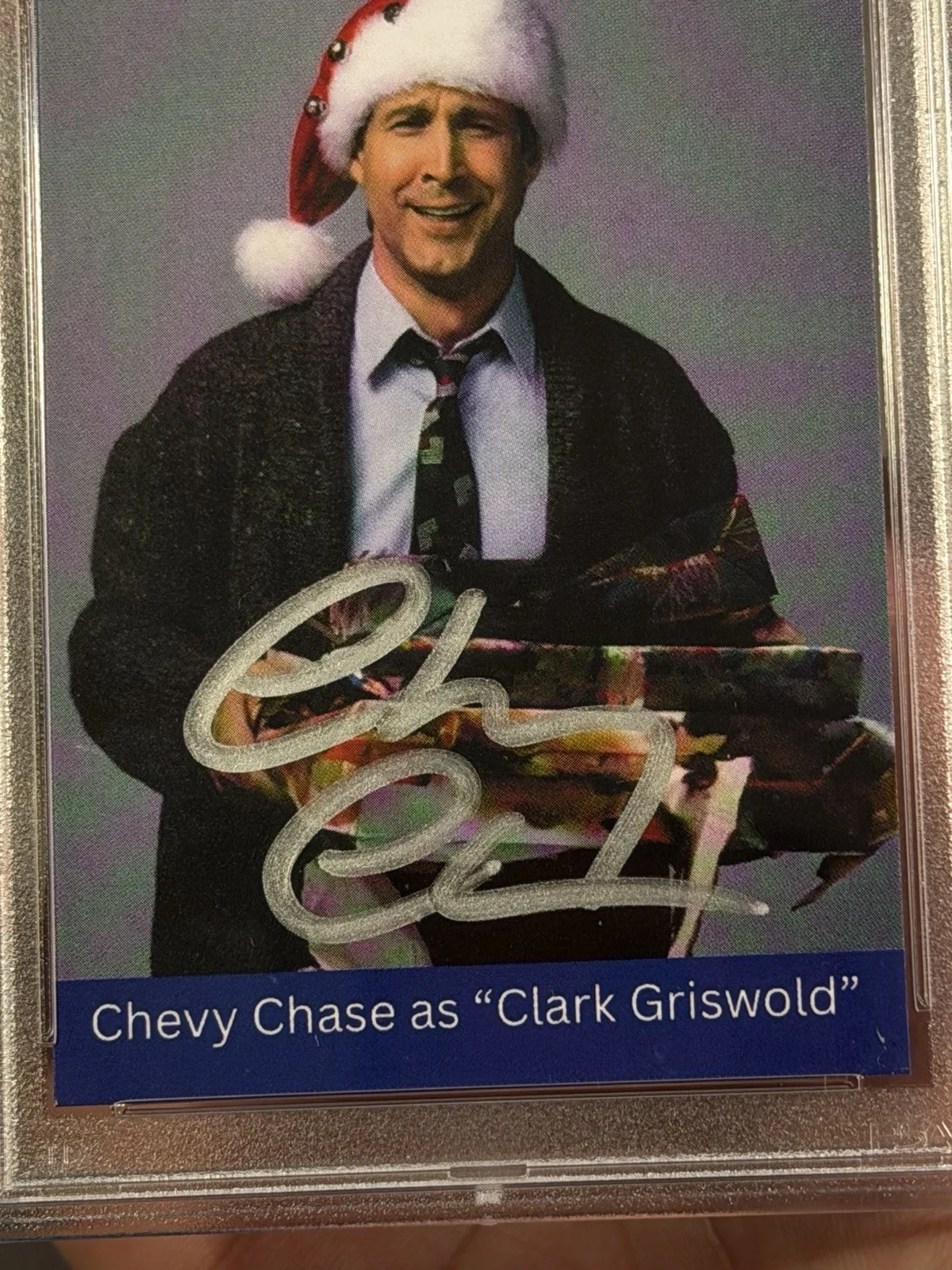 Chevy Chase — Chevy Chase Signed Christmas Vacation Card Clark Griswold PSA/DNA Autograph, image 2