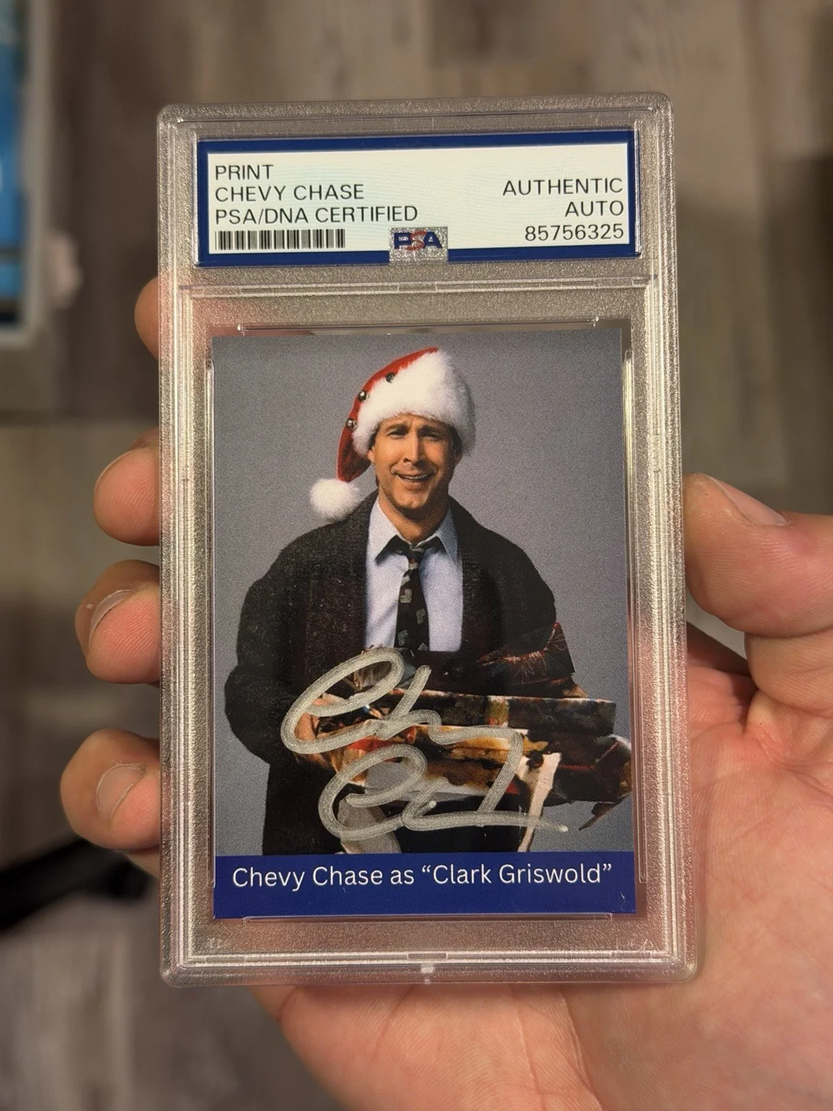 Chevy Chase — Chevy Chase Signed Christmas Vacation Card Clark Griswold PSA/DNA Autograph, image 3