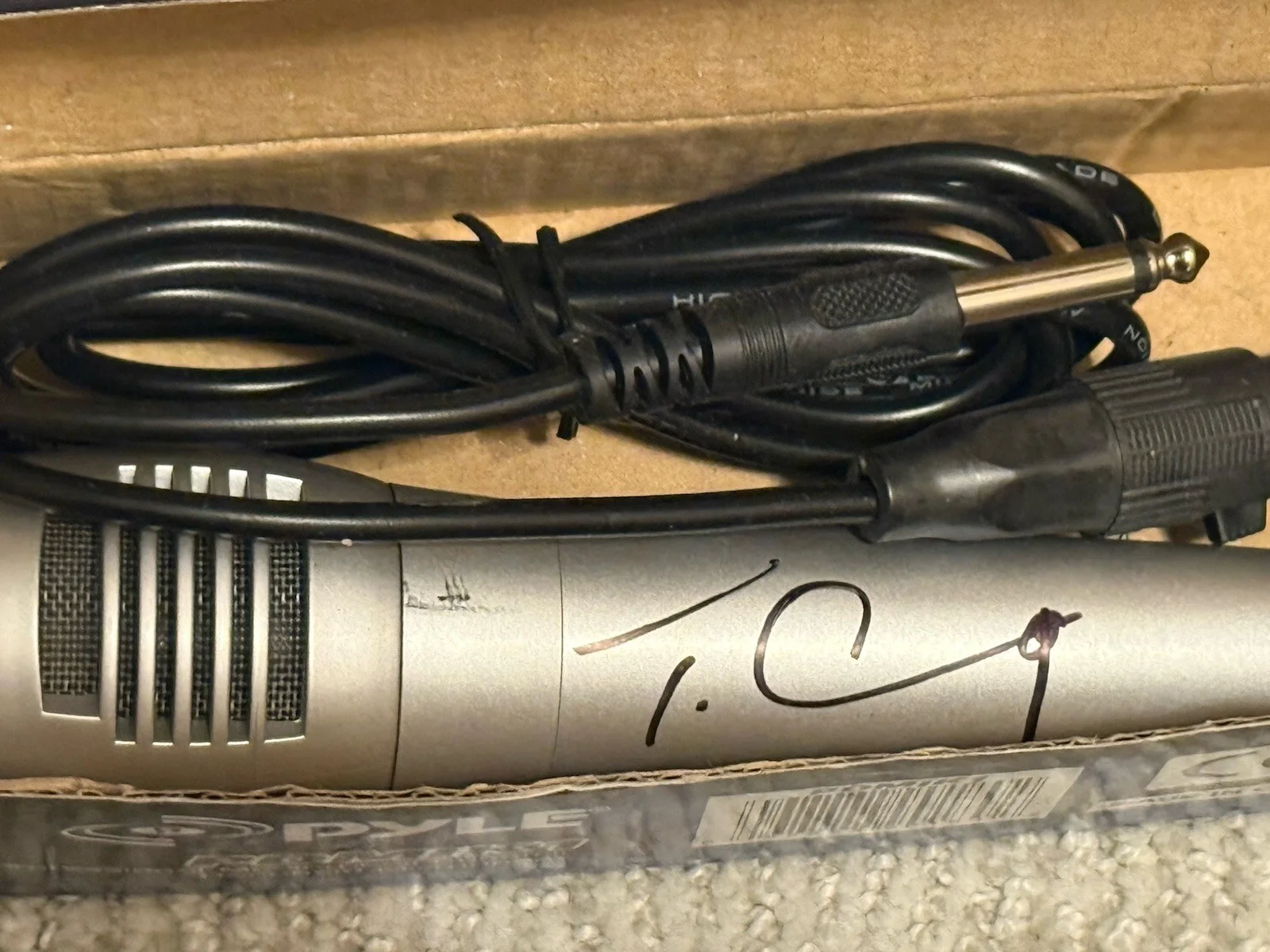Tyler Connolly Autographed Pyle Microphone (Theory Of A Deadman), изображение 4