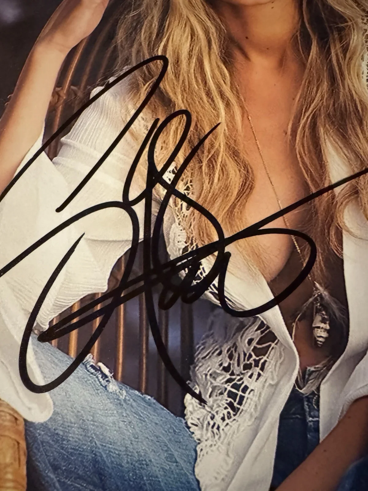 Gigi Hadid autographed 8x10 Photo signed autograph Picture with COA, image 2