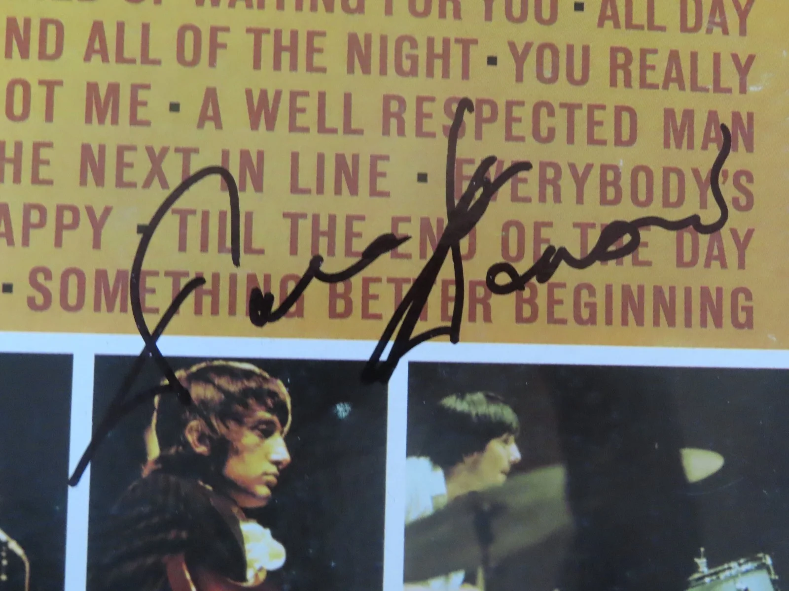 RAY and DAVE DAVIES of The KINKS GREATEST HITS! signed 1966 Record JSA CH34537, изображение 2