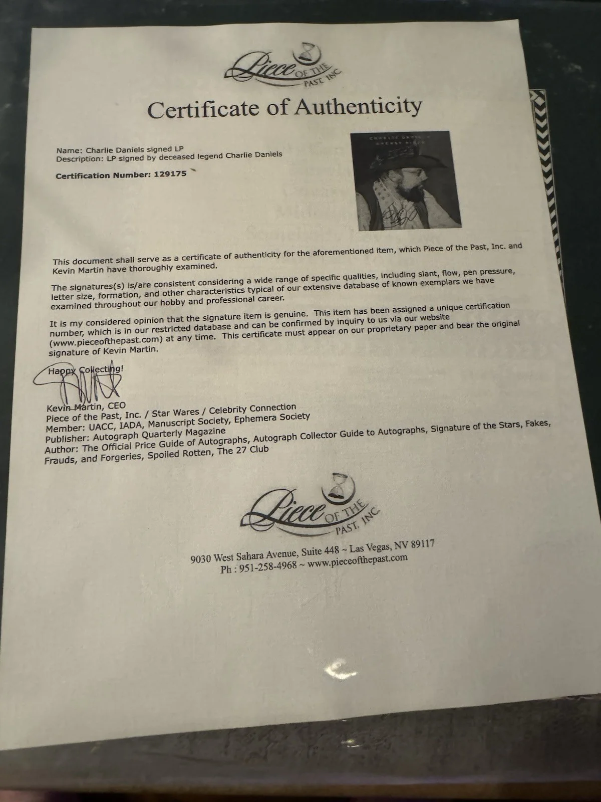 Charlie Daniels signed Uneasy Rider 12" lp album with Dual COAs Awesome item, изображение 3