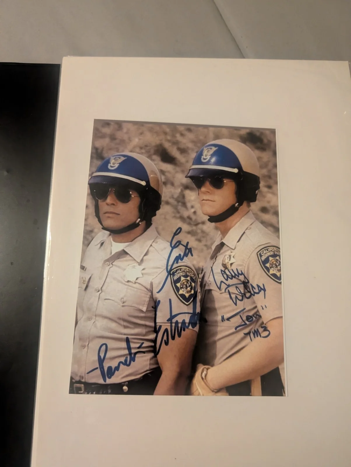 Erik Estrada & Larry Wilcox — CHIPS Erik Estrada & Larry Wilcox Reprint 5X7 color photo