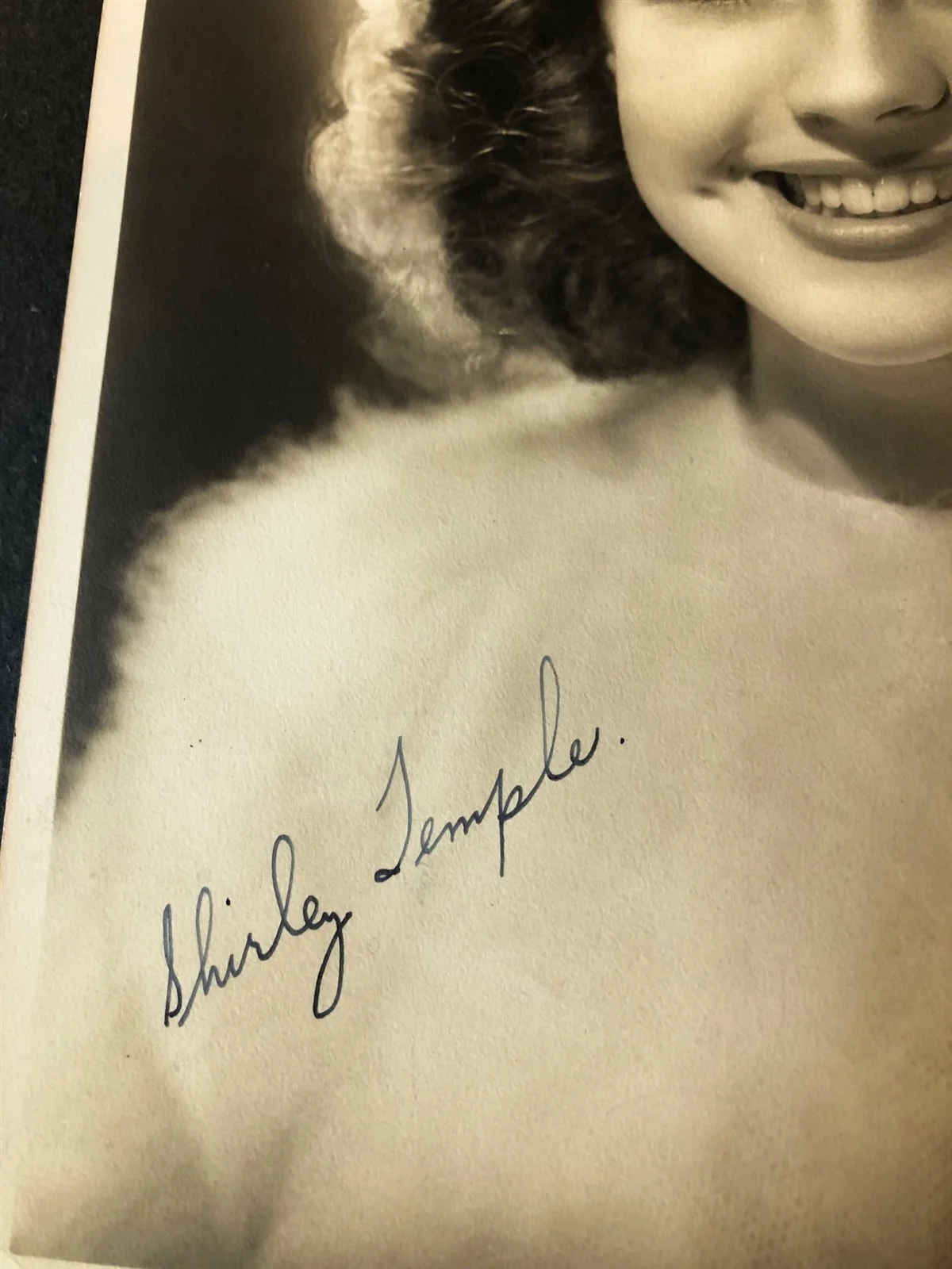 Shirley Temple — Shirley Temple Autograph Signed Original Double Weight Silver Gelatin 8x10 Photo, image 3