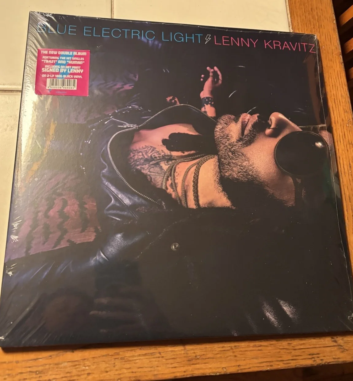 Lenny Kravitz SIGNED Blue Electric Light AUTOGRAPHED 2-LP 180G Black Vinyl, изображение 3