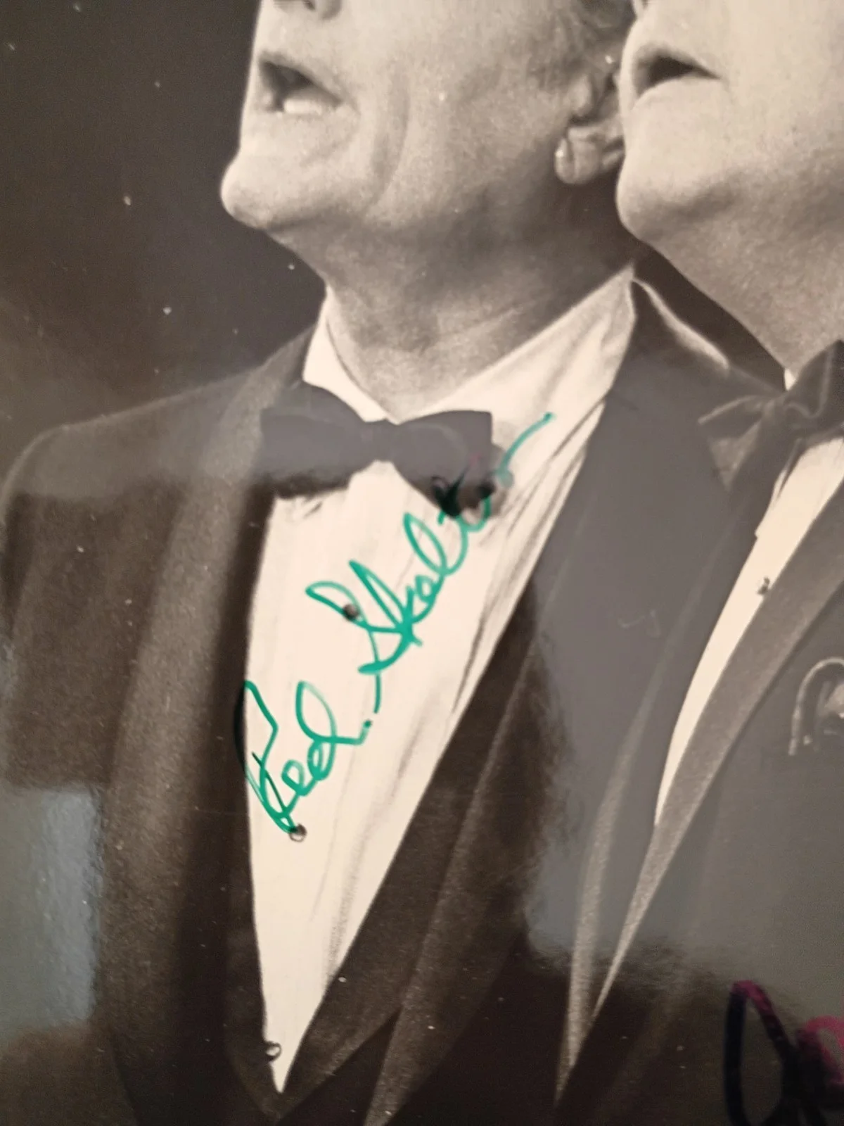Red Skelton, Jonathan Winters — Comedy Legends Red Skelton + Jonathan Winters signed 7x8 BXW Photo + JSA RARE!, изображение 3