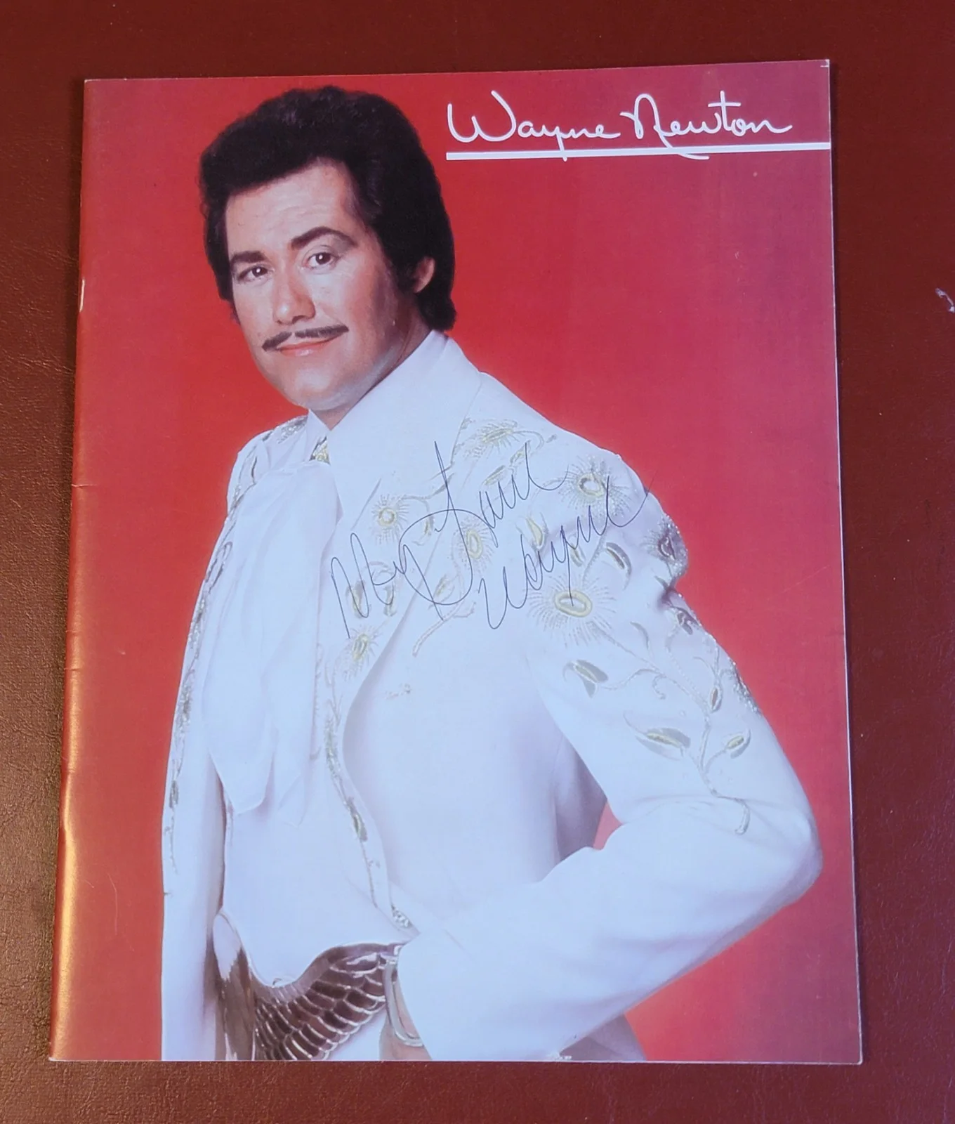 VINTAGE WAYNE NEWTON CONCERT AUTOGRAPH PROGRAM, TICKET STUBS, POSTCARDS & MORE, image 2