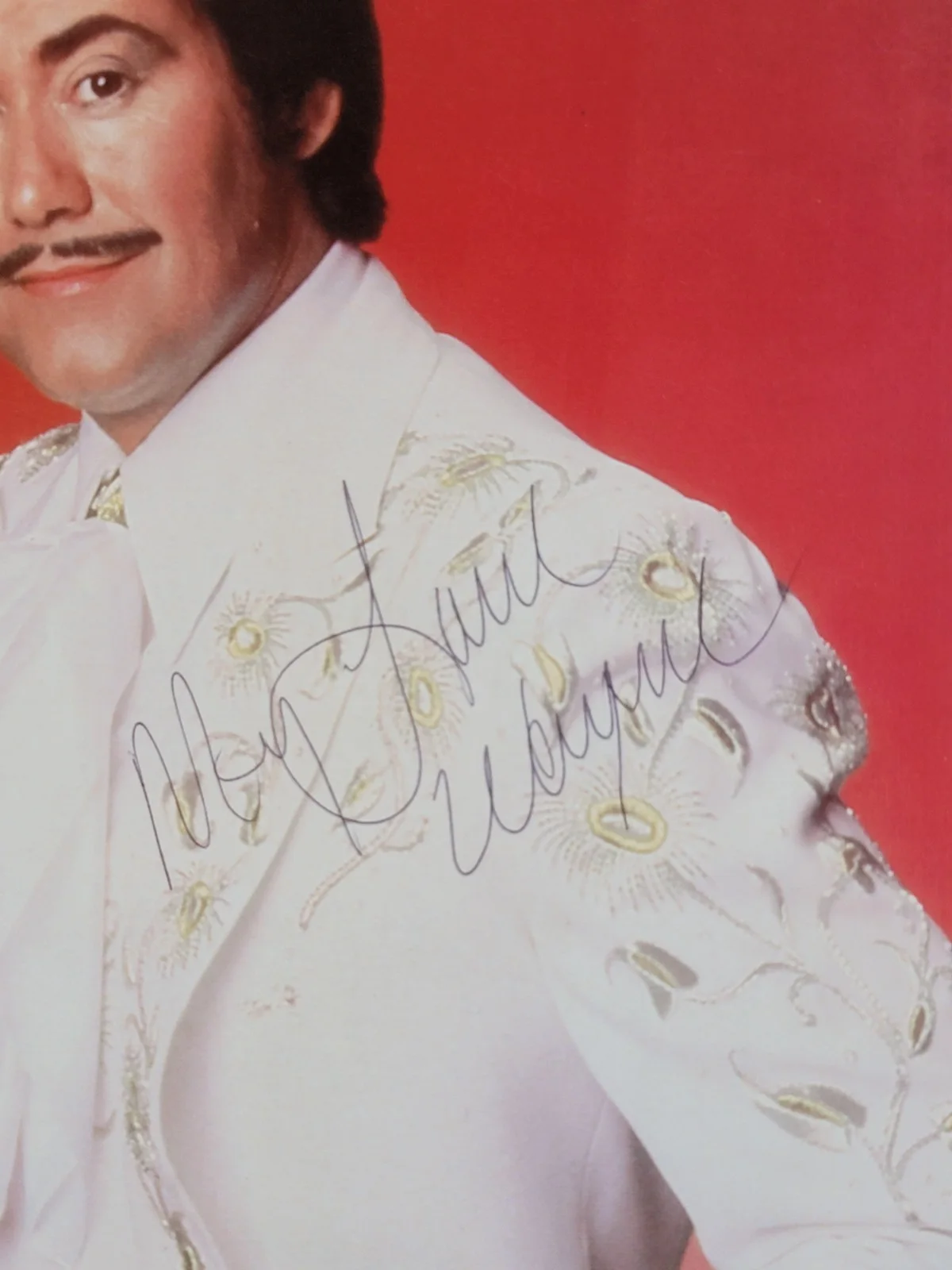 VINTAGE WAYNE NEWTON CONCERT AUTOGRAPH PROGRAM, TICKET STUBS, POSTCARDS & MORE, image 3