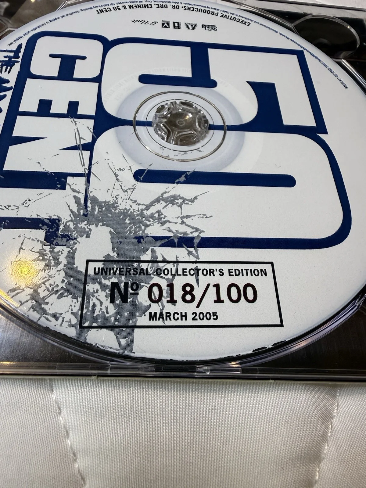 50 Cent the Massacre CD SIGNED Universal Collector Edition 1 of 100 w/COA, изображение 2