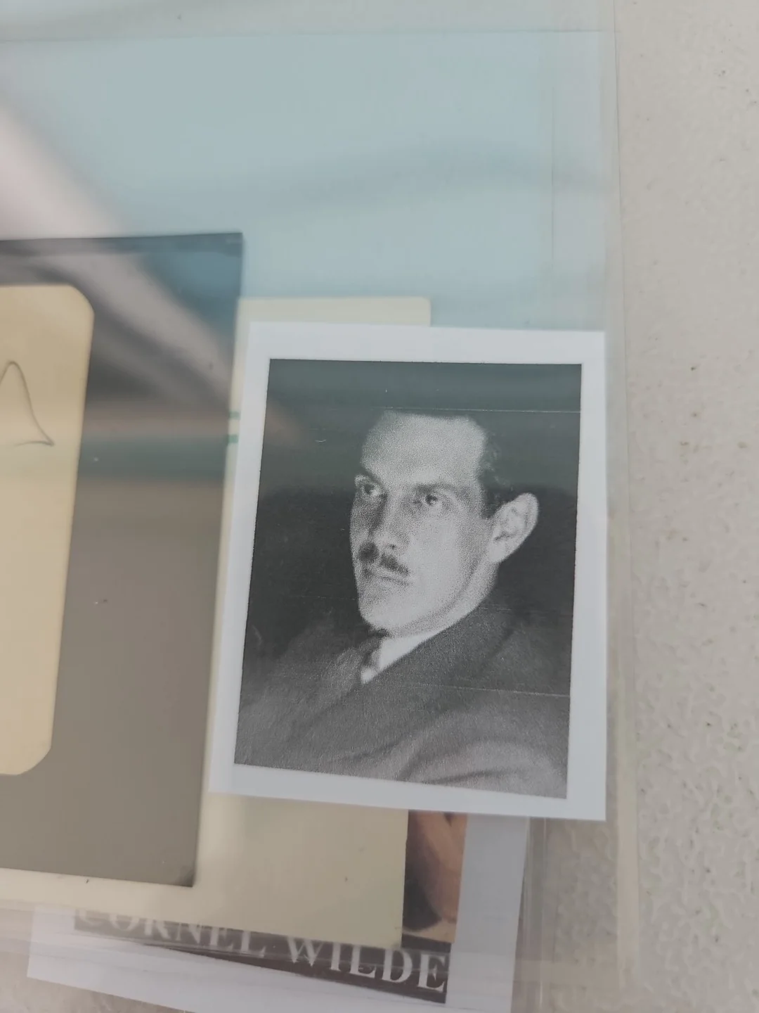 raymond massey — Raymond Massey Signed 4x2.5 Piece Of Paper, изображение 5