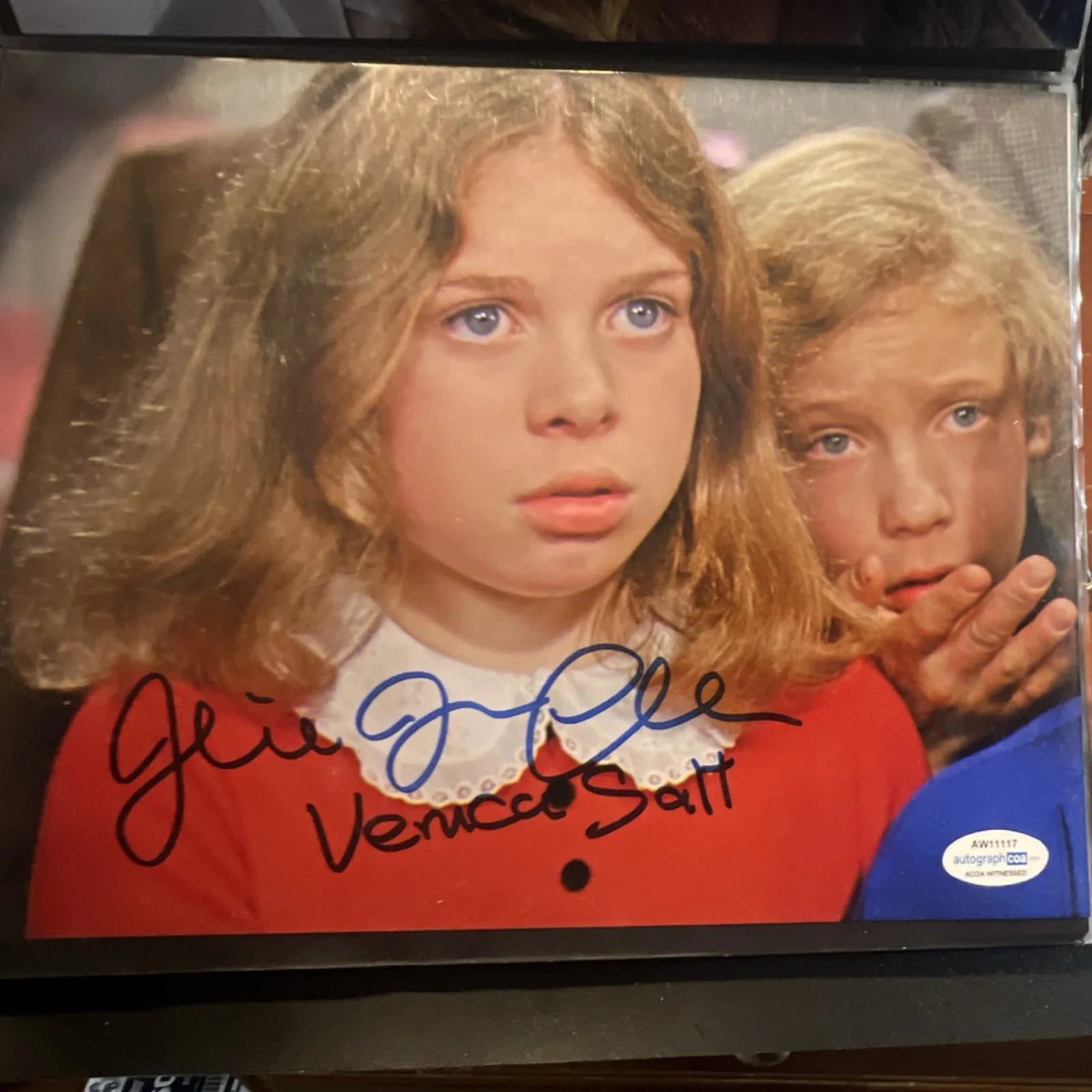 Julie Dawn Cole — Julie Dawn Cole Autographed Photo as Veruca Salt ACOA Witnessed Authentication