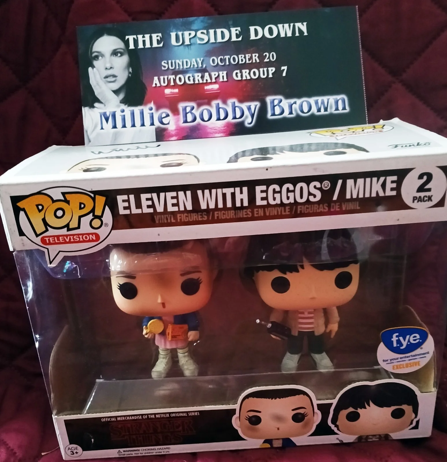 Millie Bobby Brown — Millie Bobby Brown in person signed Stranger Things Eleven Funko Pop 2pack PROOF, изображение 2