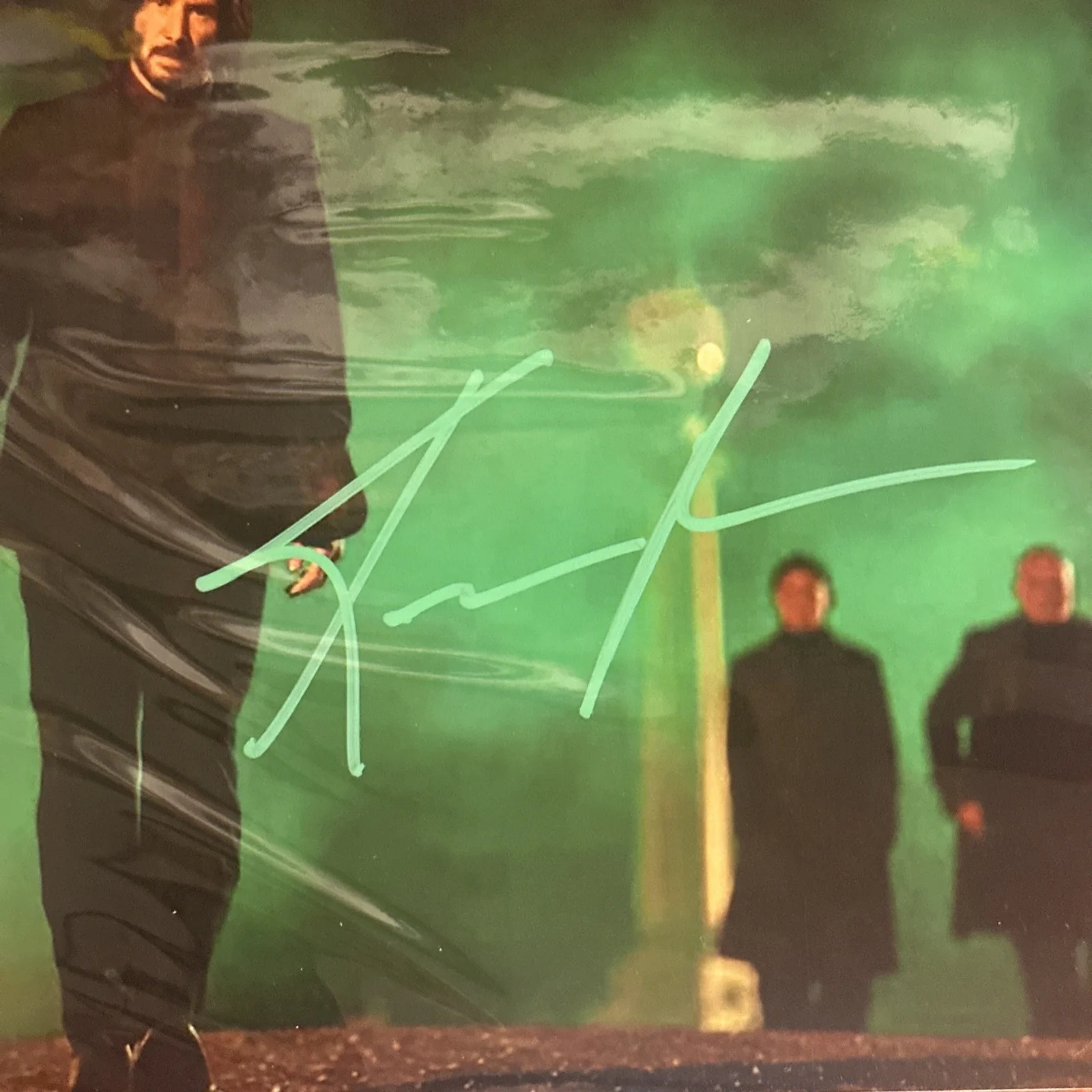 KEANU REEVES SIGNED 8X10 PHOTO - Mint - With COA, image 3