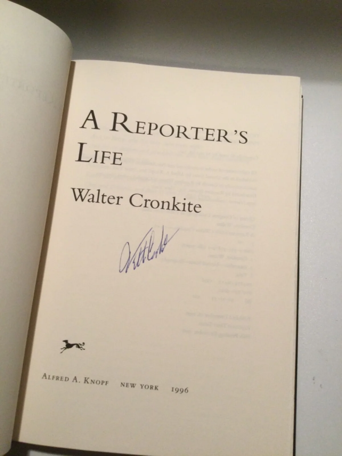 Walter Cronkite — Walter Cronkite *SIGNED* A Reporter's Life Book - Broadcaster - Hardcover, изображение 2