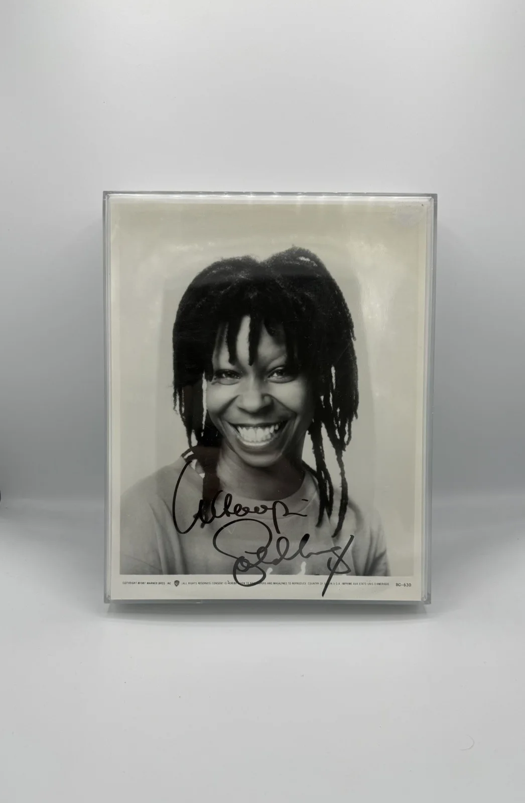 Whoopi Goldberg — WHOOPI GOLDBERG AUTOGRAPH SIGNED ORIGINAL BLACK WHITE GLOSSY PHOTO 8x10