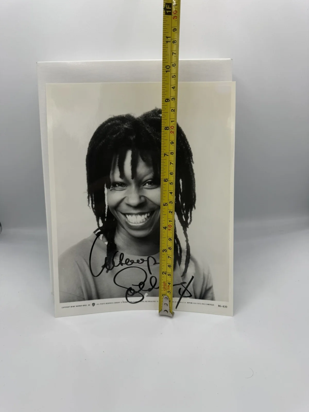 Whoopi Goldberg — WHOOPI GOLDBERG AUTOGRAPH SIGNED ORIGINAL BLACK WHITE GLOSSY PHOTO 8x10, image 4