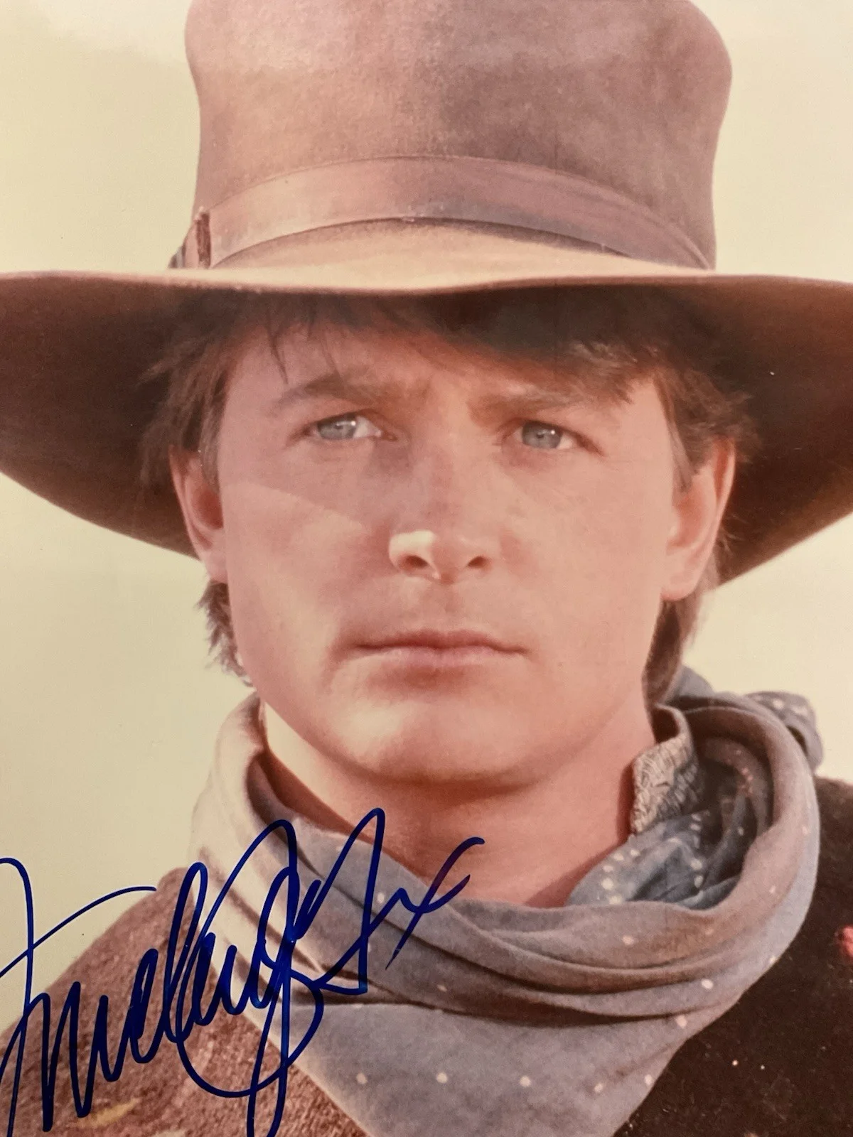 MICHAEL J. FOX AUTOGRAPHED PHOTO; Back to the Future III; Color 8” X 10”; No CoA, изображение 3