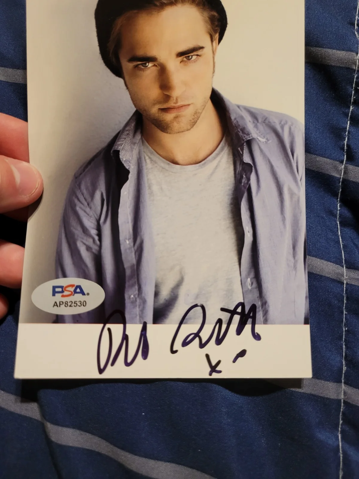 robert pattinson — Robert Pattinson Signed Autograph 4x6 PSA COA Full Signature! Batman Twilight, изображение 2