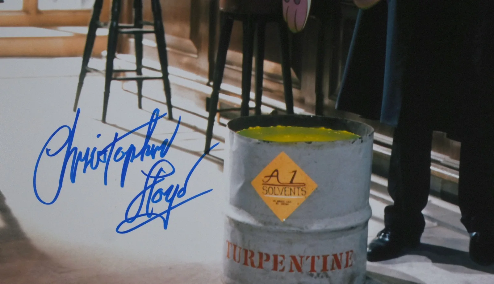 Christopher Lloyd — Christopher Lloyd Autographed 16x20 Judge Doom Photo- Beckett W Hologram *Blue, изображение 2