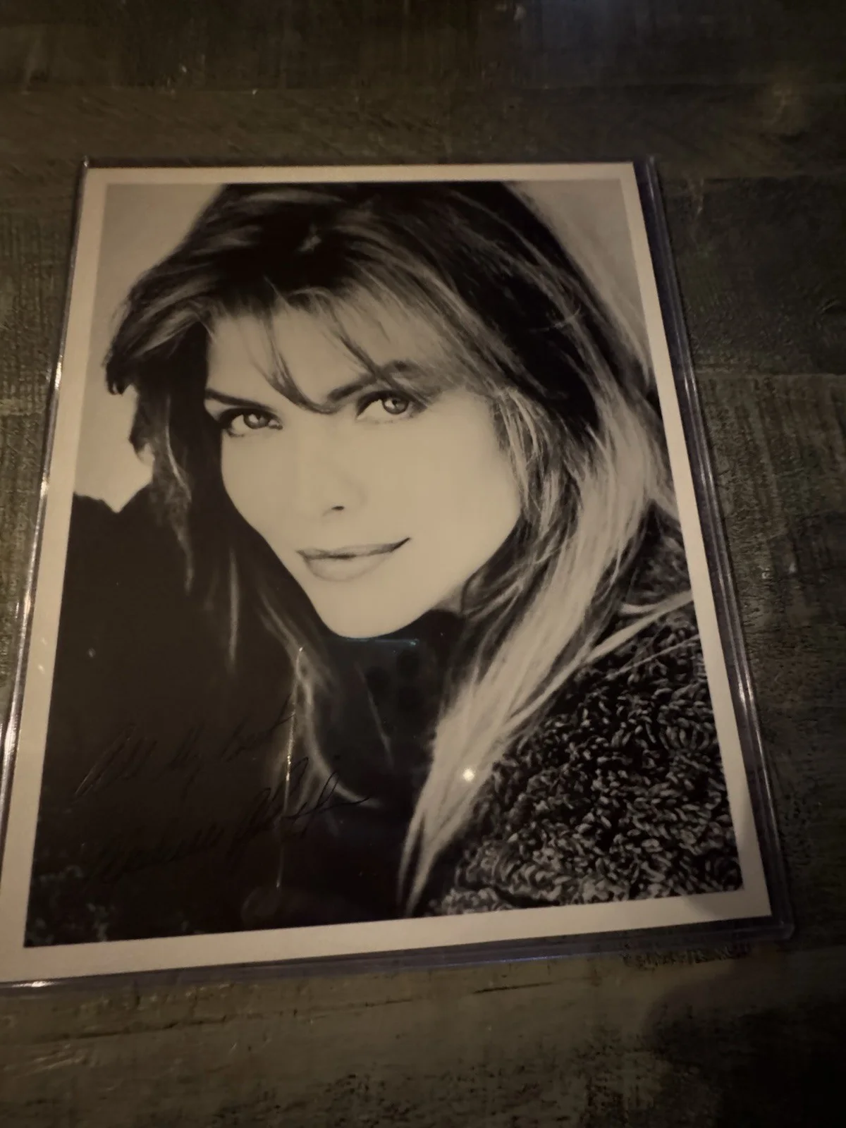 A star — Michelle Pfeiffer 8X10 Photo Signed Autographed COA Black & White vintage