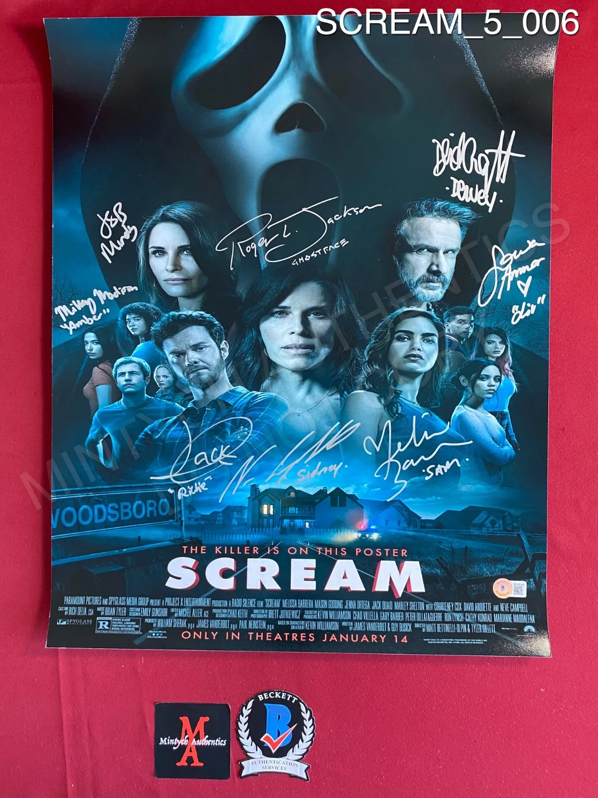 Jasmin Savoy Brown, Roger Jackson, Jack Quaid, Melissa Barrera — Scream 5 cast signed 16x20 photo Mikey Madison Neve Campbell David Arquette +5