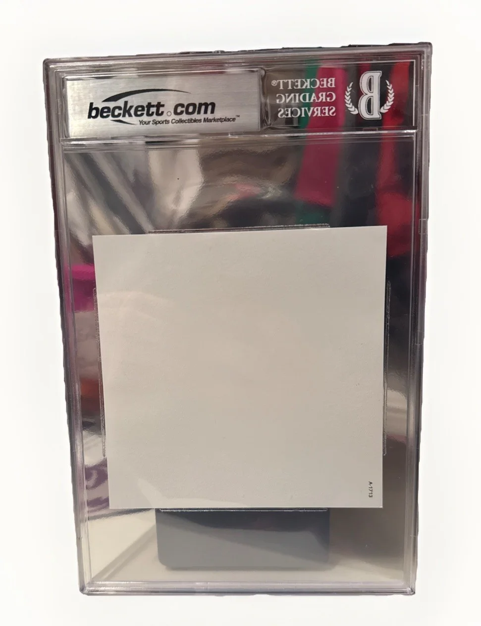 TAYLOR SWIFT signed (Showgirl) CD 5x5 BECKETT Encapsulated BAS 00019288567, image 2