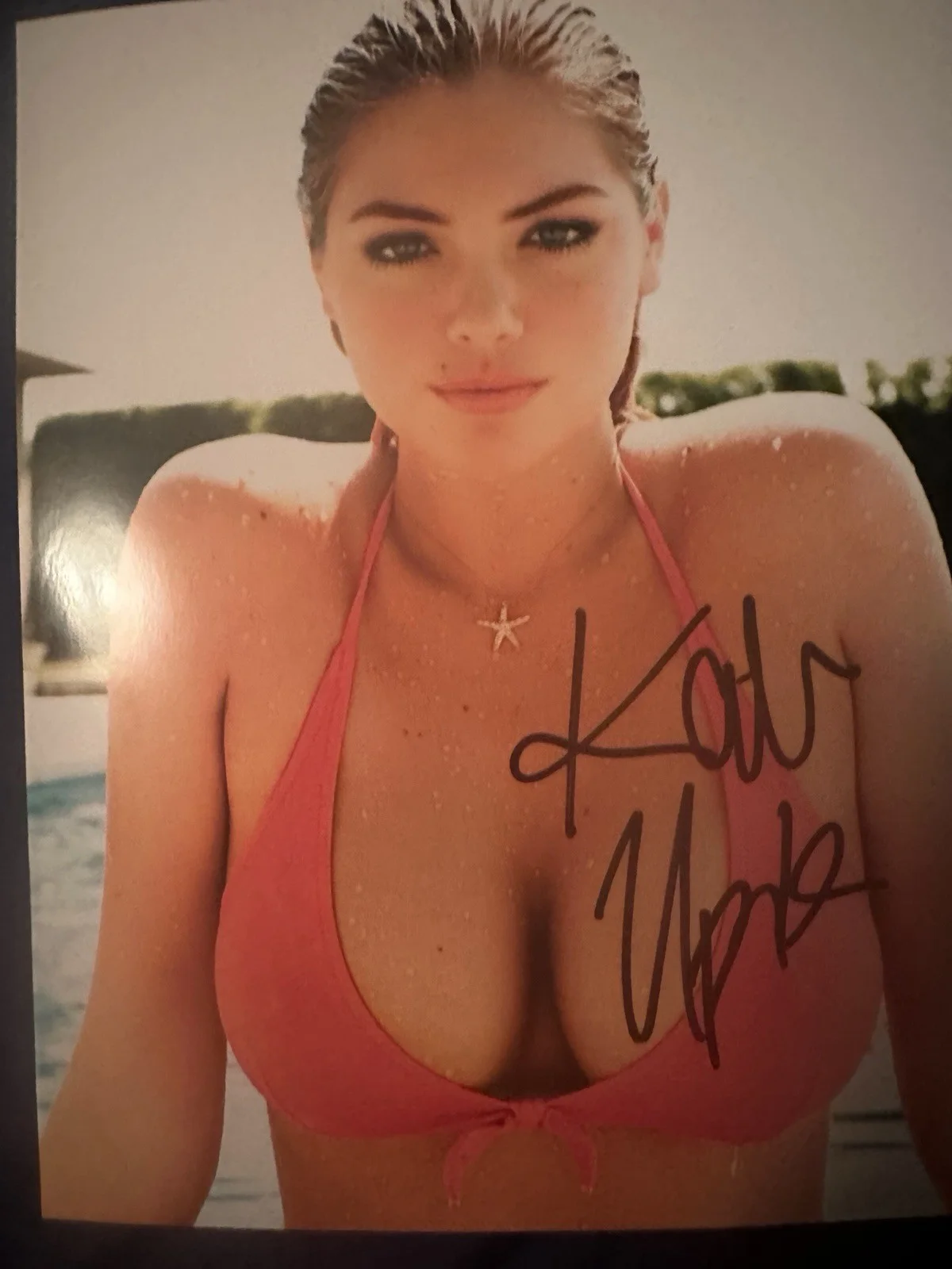 Kate Upton (Model/Actress) signed Autographed 8x10 photo - AUTO with COA, image 2