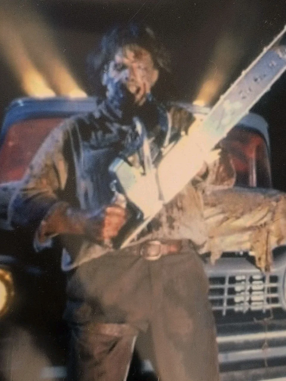 R.A. Mihailoff — R.A. Mihailoff Leatherface The Texas Chainsaw Massacre Signed Photo w/COA By IA, изображение 3